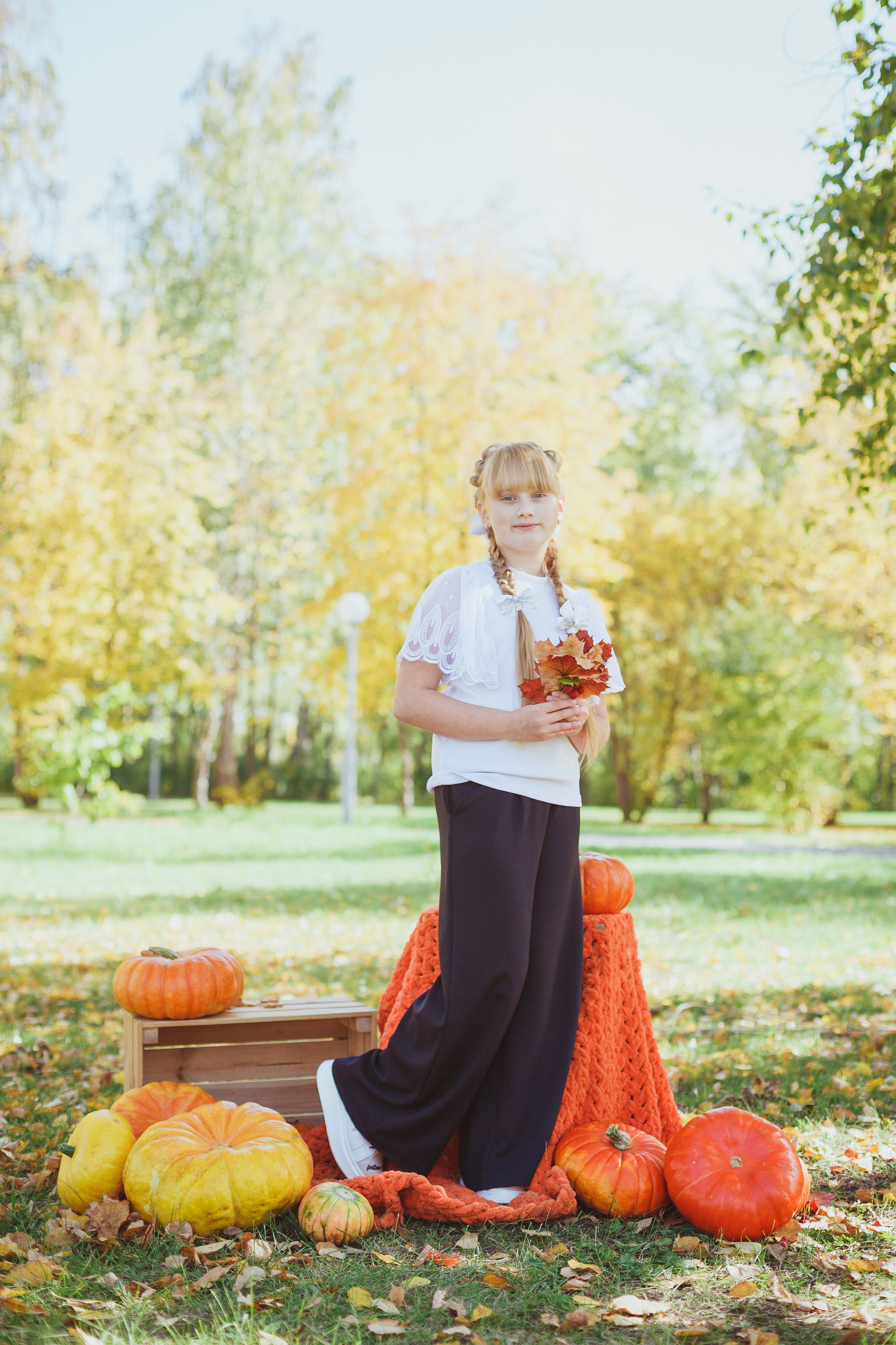 Школьная фотосессия на 31 августа. 1,2,3 сентября. Портреты детей 4-6 штук. Групповые общие 2-5 шт. Цена 450р. (1). Семейный и детский фотограф в Сухом Логу Ольга Кайгородова