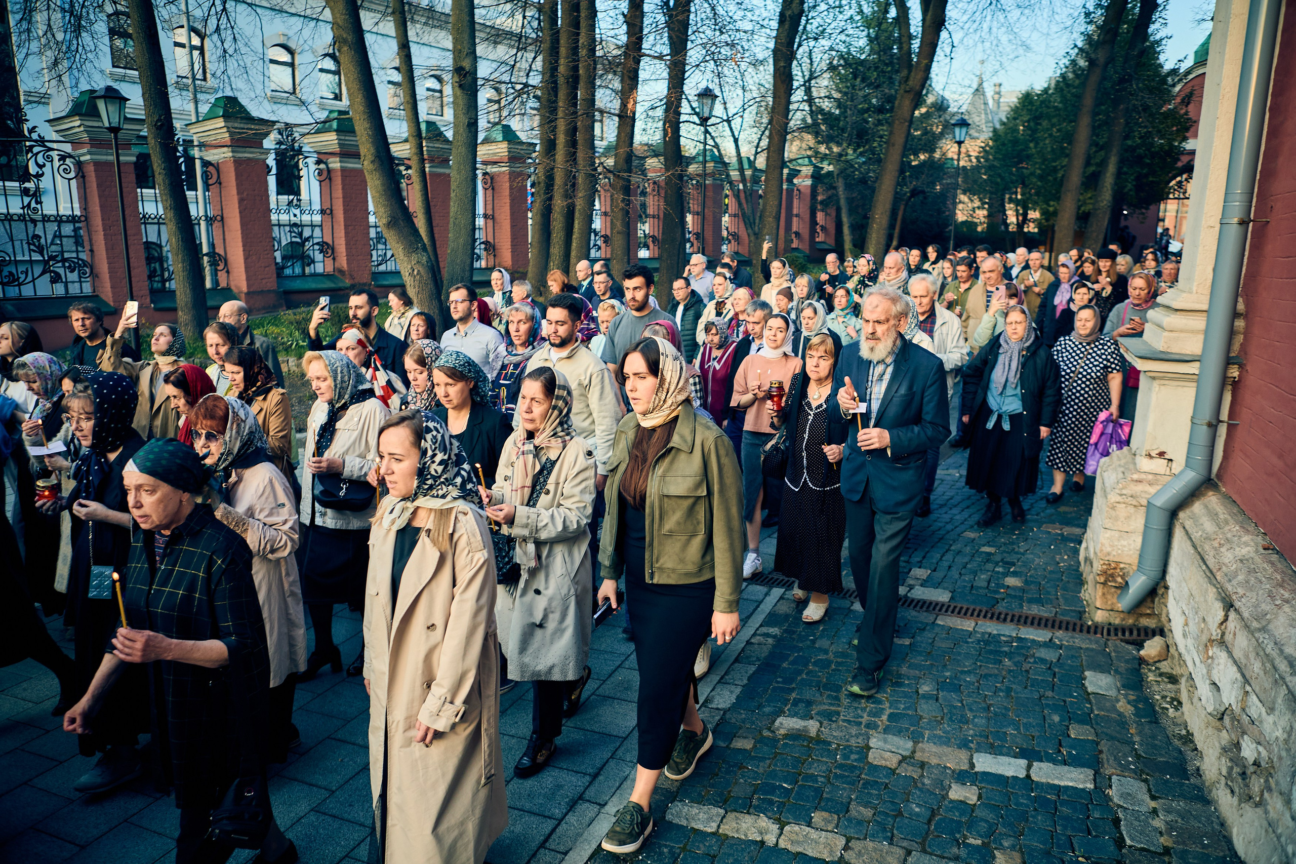 Утреня Погребение Спасителя. DMITRY MOISEENKO — фотограф, художник, топ-стилист