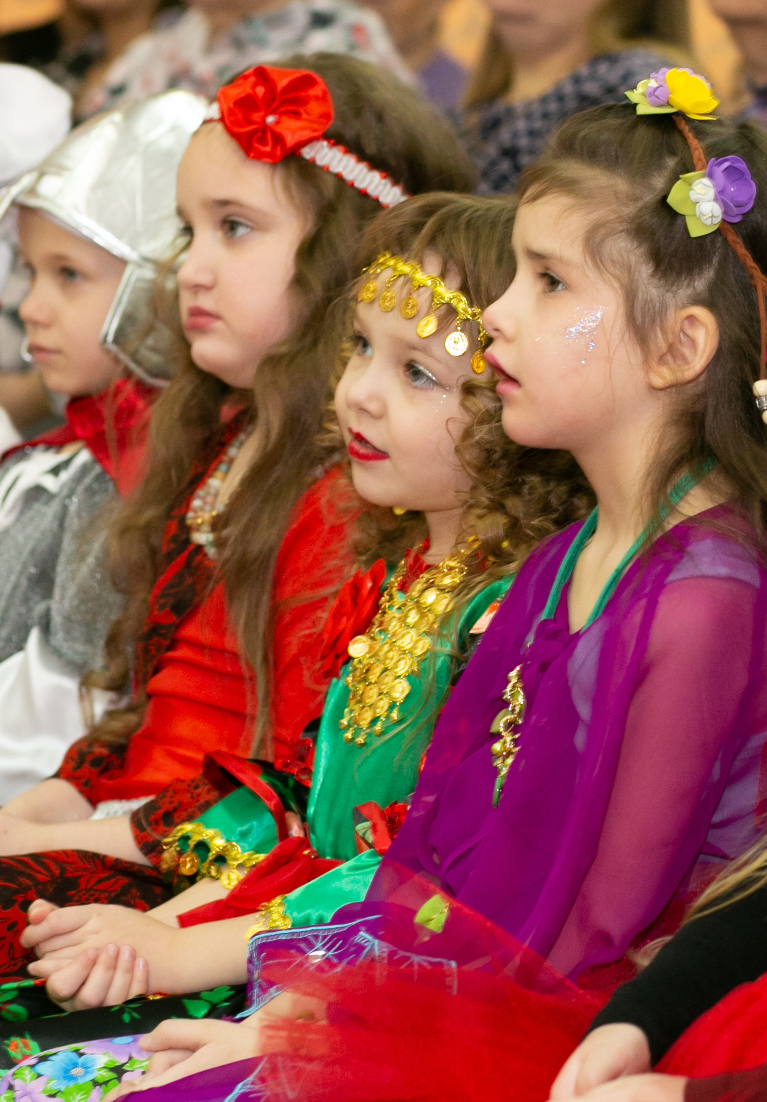 Выпускные и Утренники. Фотограф новорожденных и семейный фотограф НСО г. Бердск Марина Львова