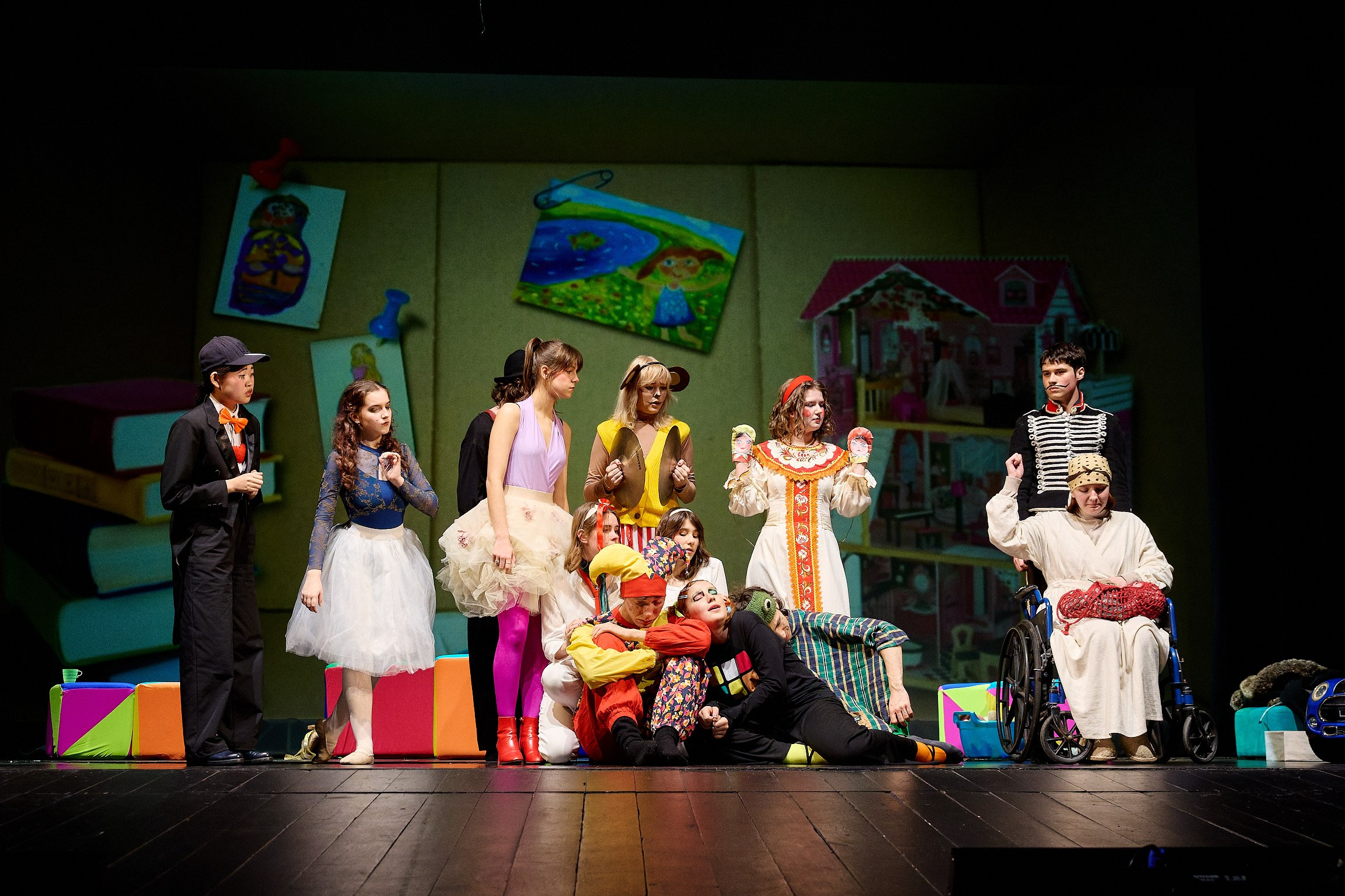 Спектакль «Про игрушки»