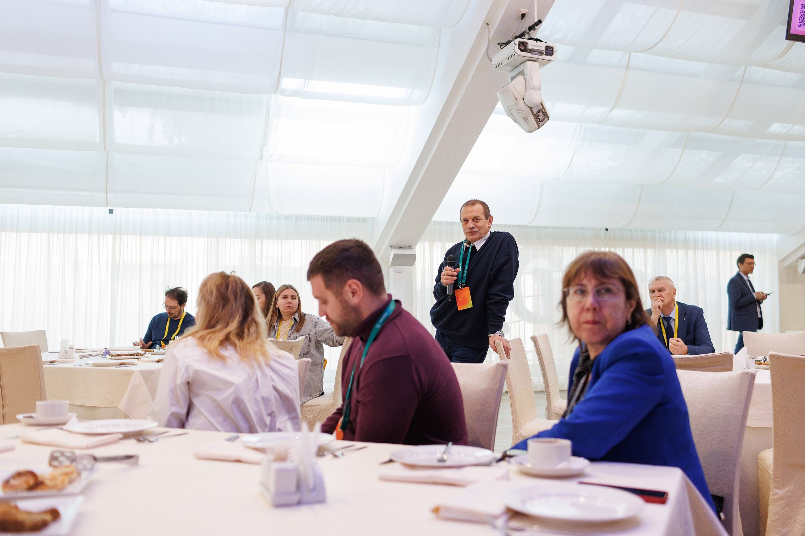 Репортажная фотосъемка бизнес мероприятия. Профессиональный фотограф в Новосибирске