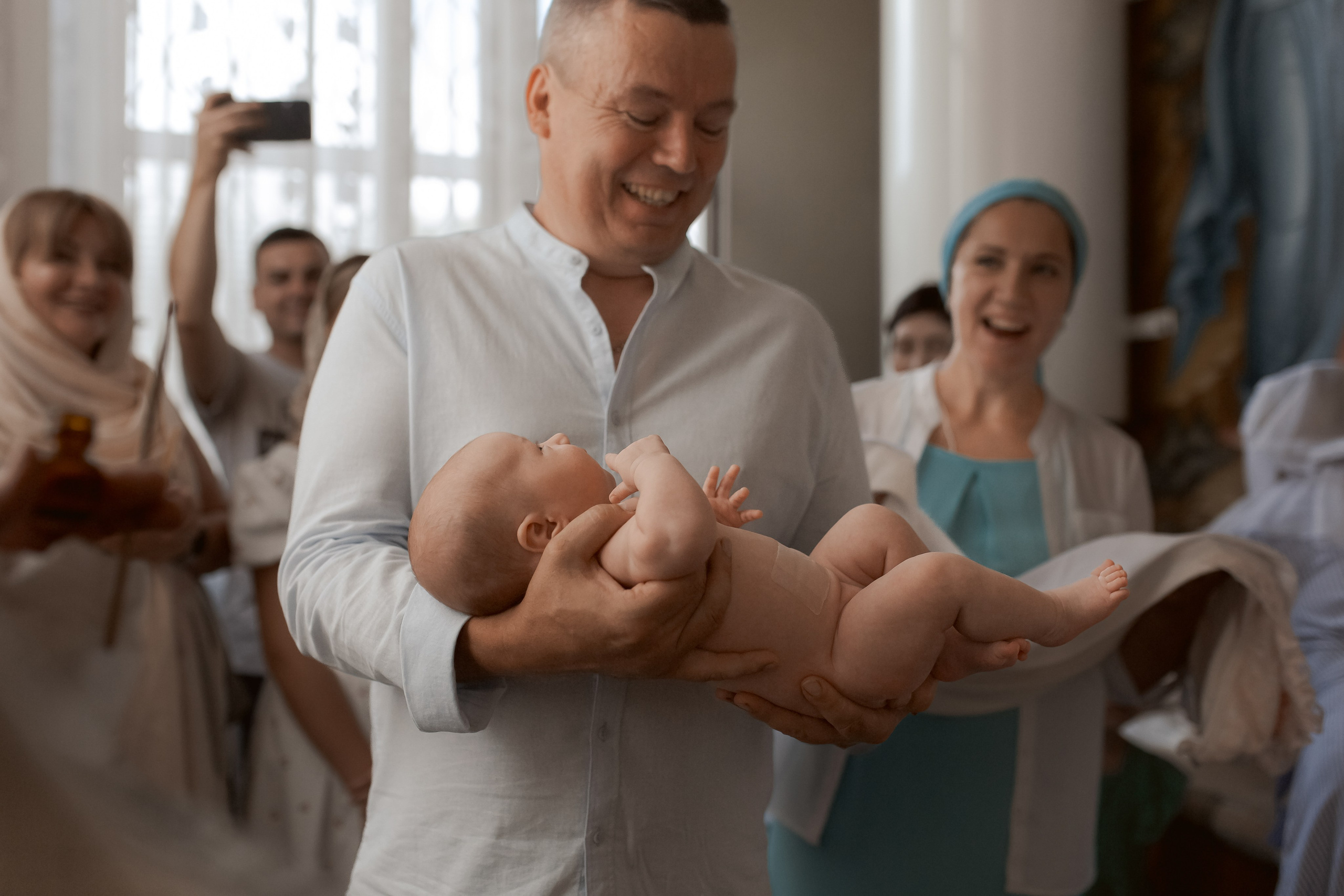 Крещение Алисы. Фотограф на Крещение и Венчание в Ташкенте