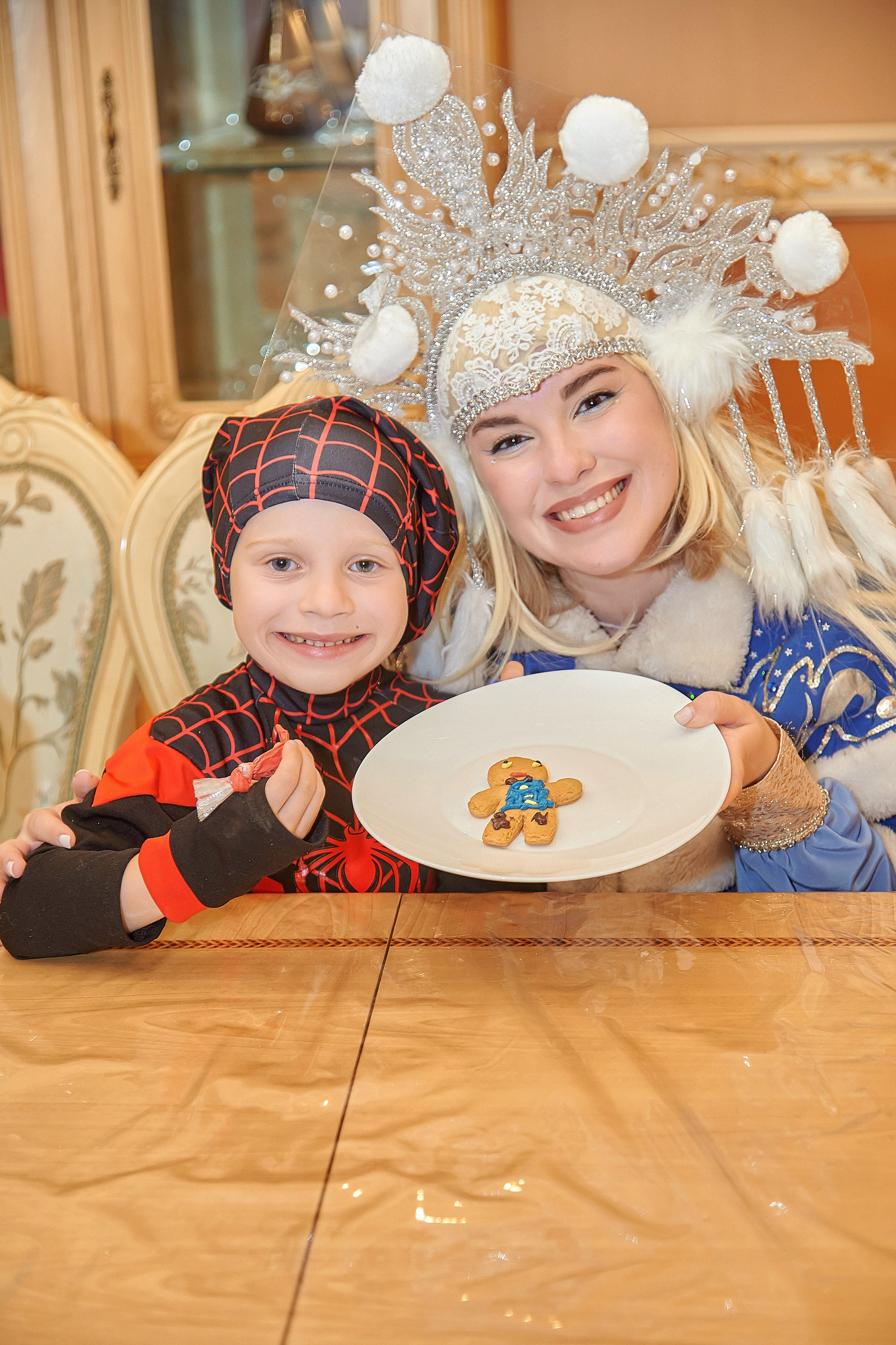 Портфолио репортажной фотосъёмки: Звёздный Дом Деда Мороза. Фотограф Яковлев Роман — Красноярск