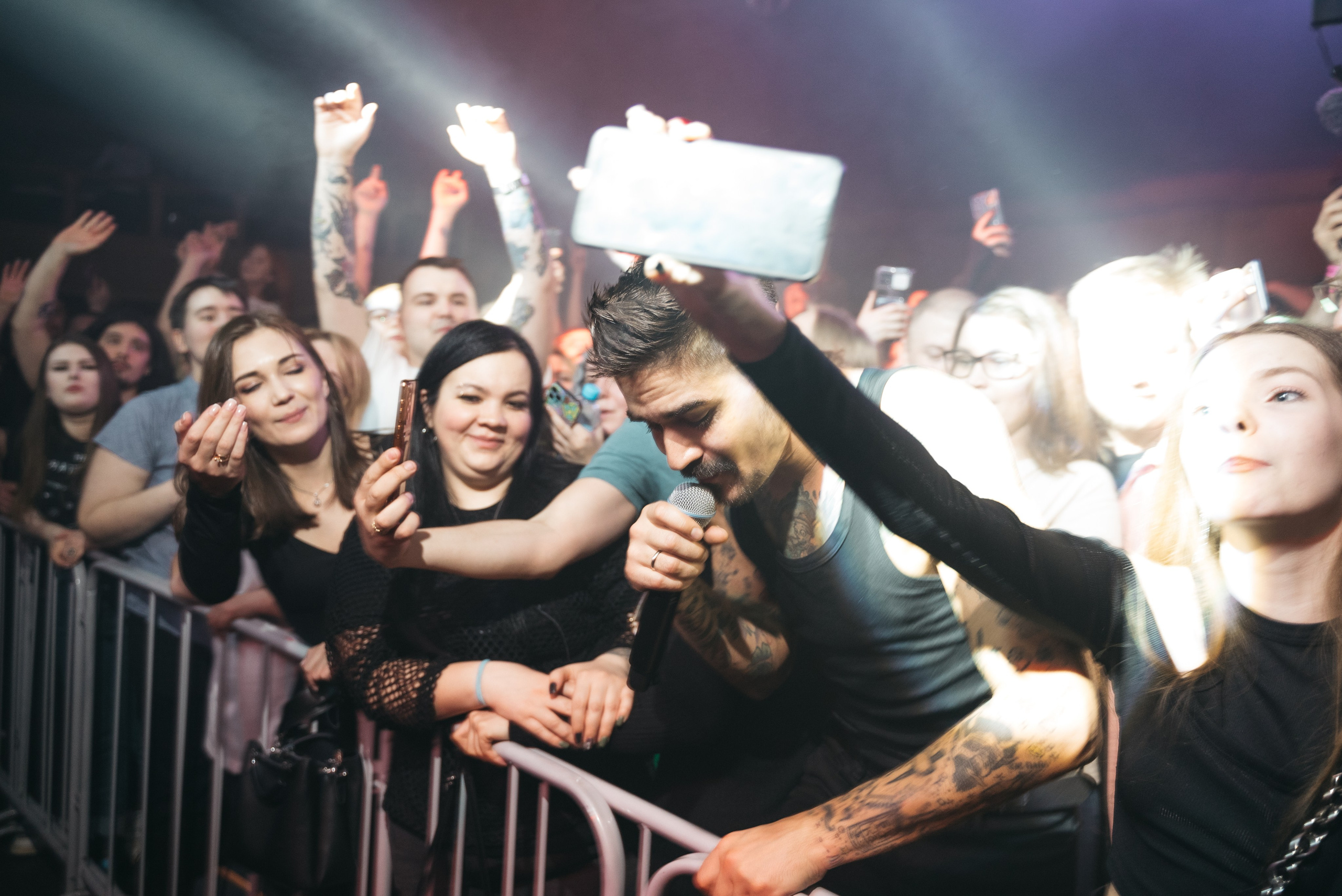 Концерт группы «The Hatters» 4.04.24. Репортажный и свадебный фотограф в Сургуте