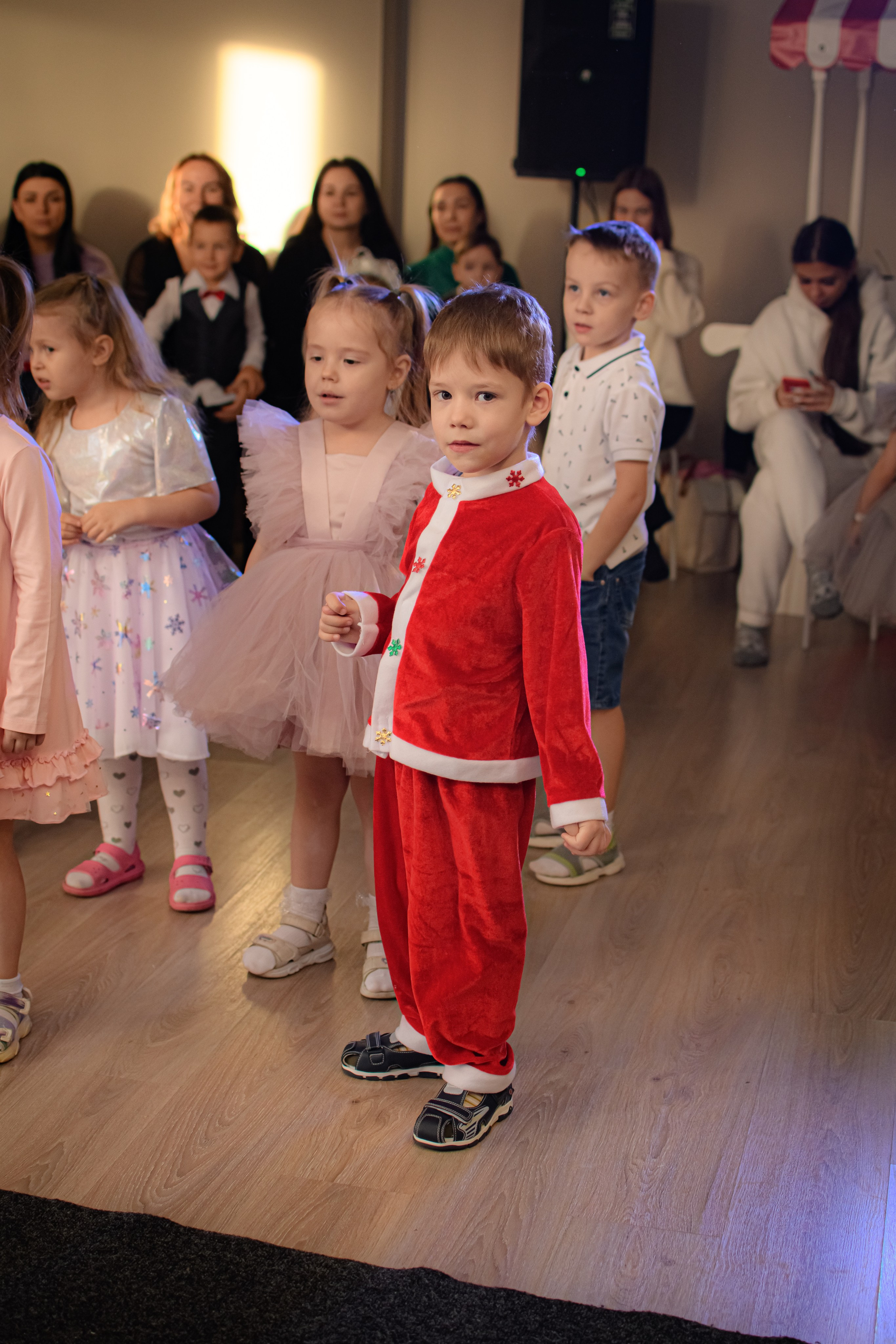 HAPPY NEW YEAR. Photokarish