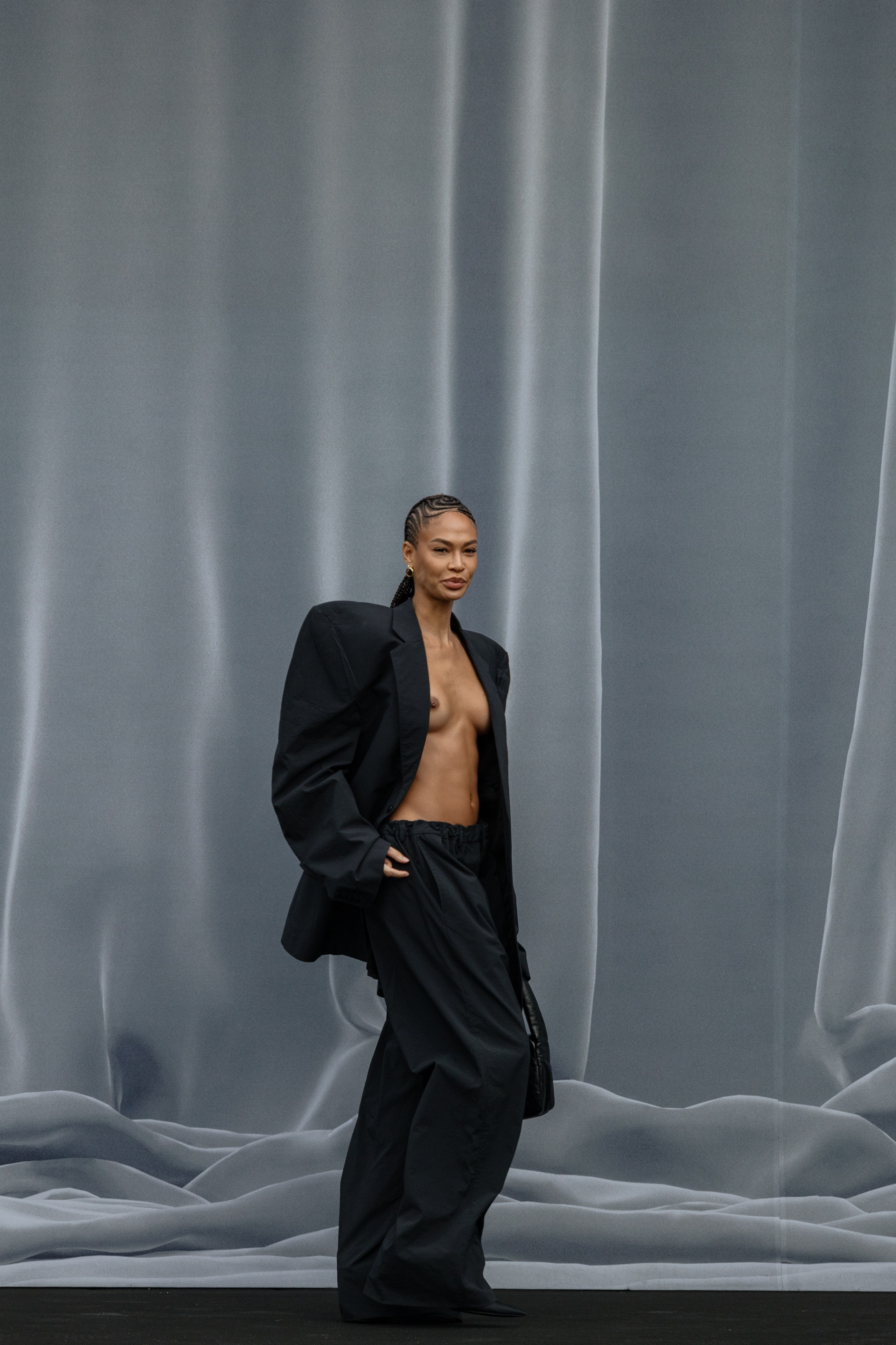 BALENCIAGA PFW WOMENSWEAR FALL-WINTER 24/25. Photographer in Milan Ivan Goncharov