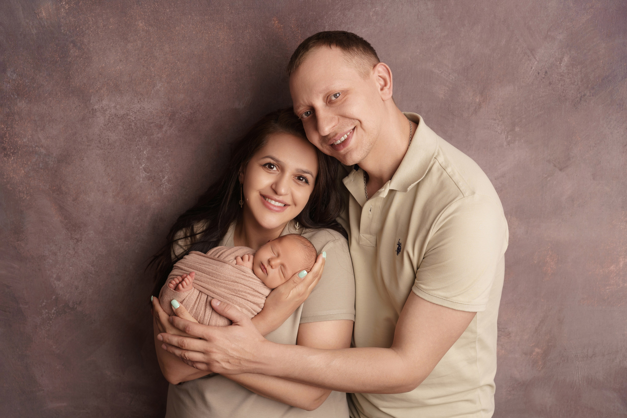 Семейные фотосессии с новорожденными | Трогательные кадры малышей и их близких в Москве и МО. Фотосессия новорожденных в Москве и Московской области | Профессиональный фотограф newborn — Татьяна Иванова