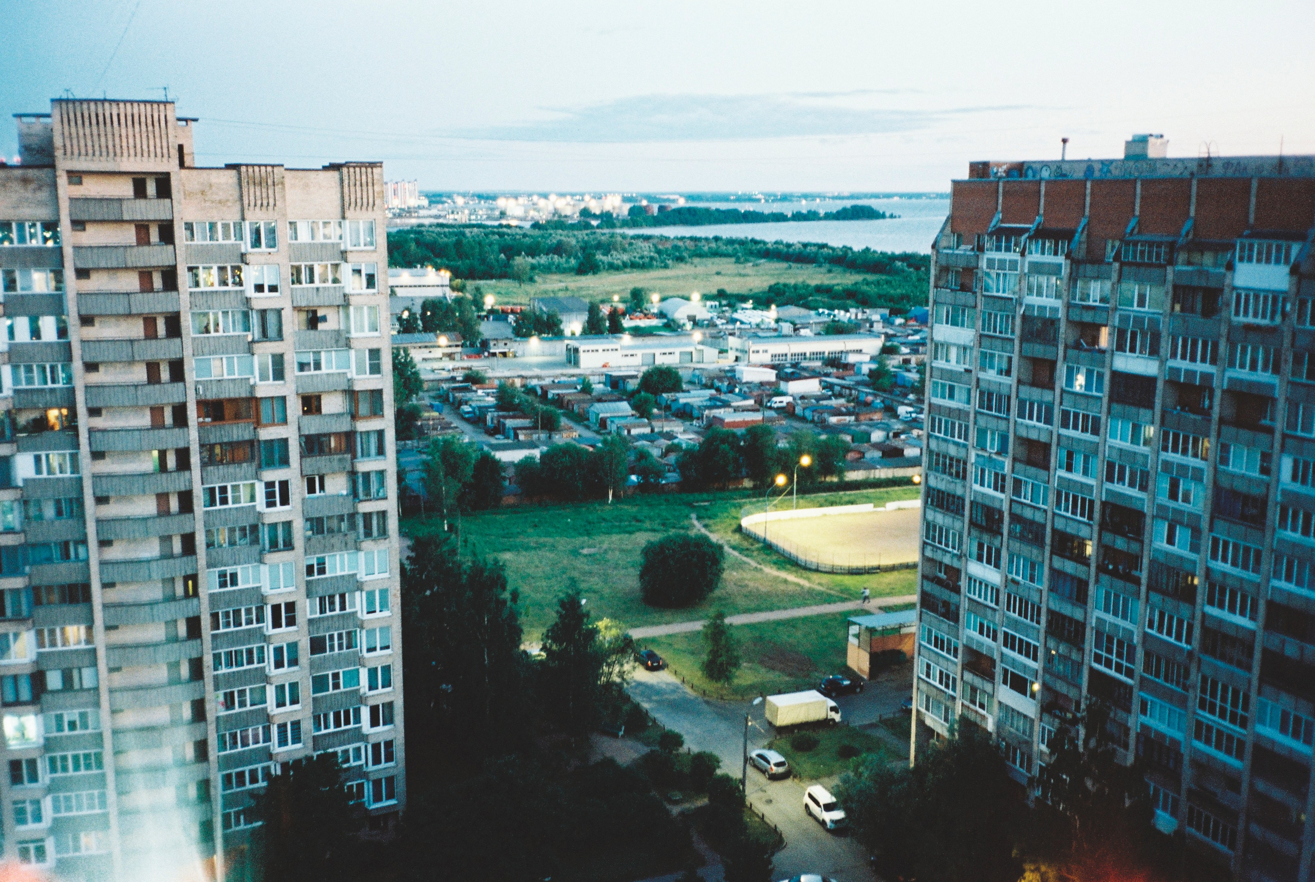 Фотографии цветные. Свадебный и семейный пленочный фотограф в Петербурге Истомина Ирина