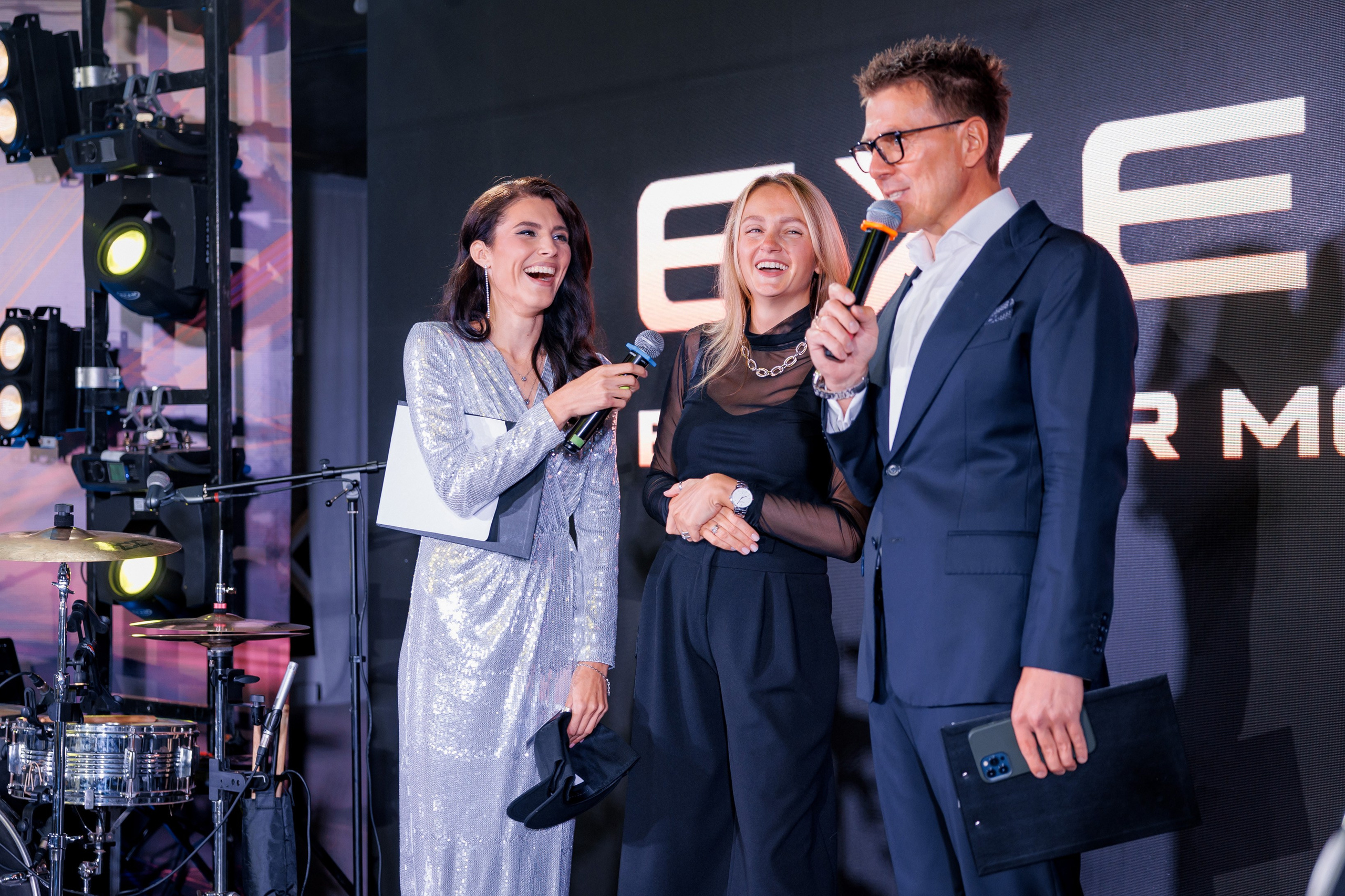 Презентация Exeed RX. Свадебный фотограф в Иркутске Сапаров Александр