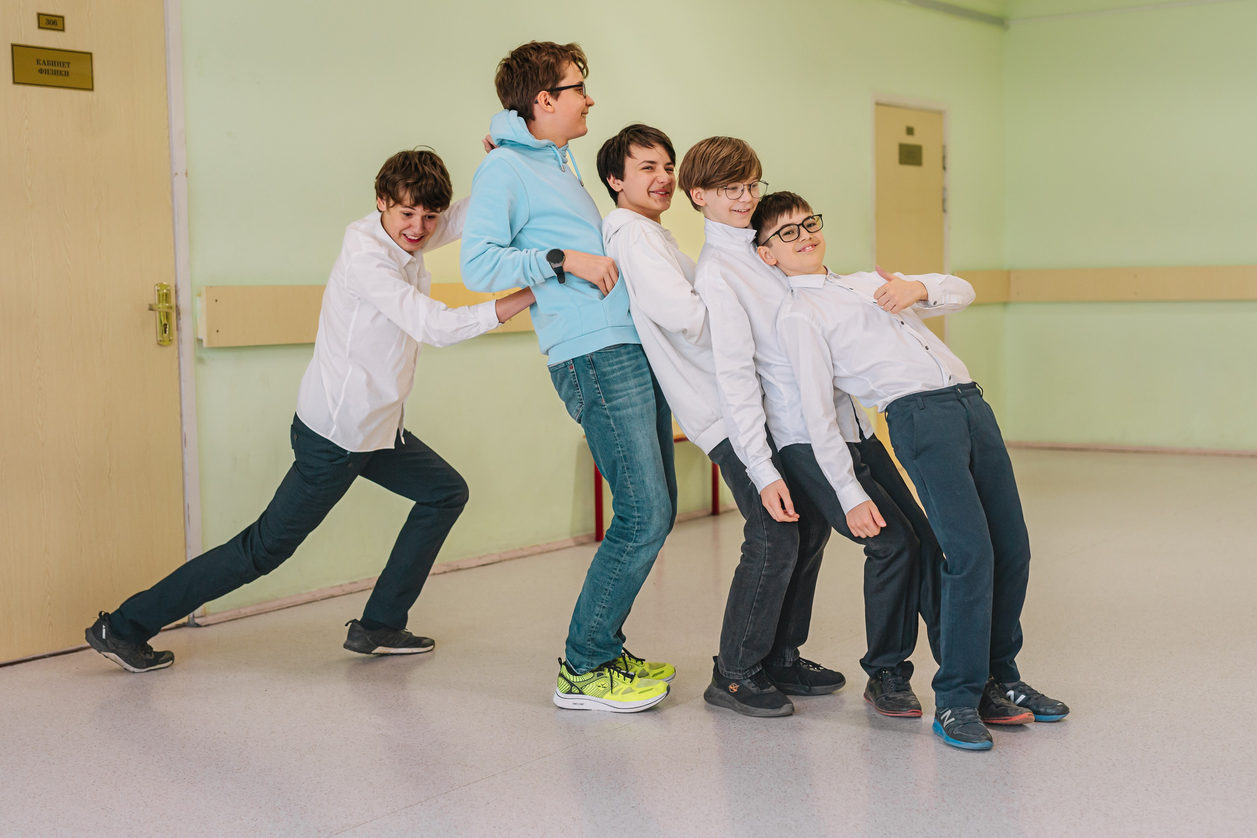 6 класс. Школьные альбомы и альбомы для детского сада. Юлия Осипова. Москва