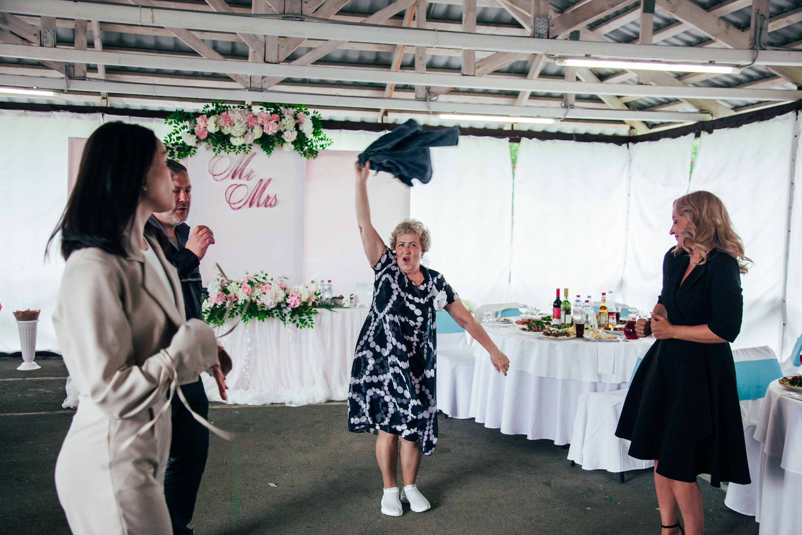 Солнечный. Свадебный фотограф в Екатеринбурге Полевской Соликамск