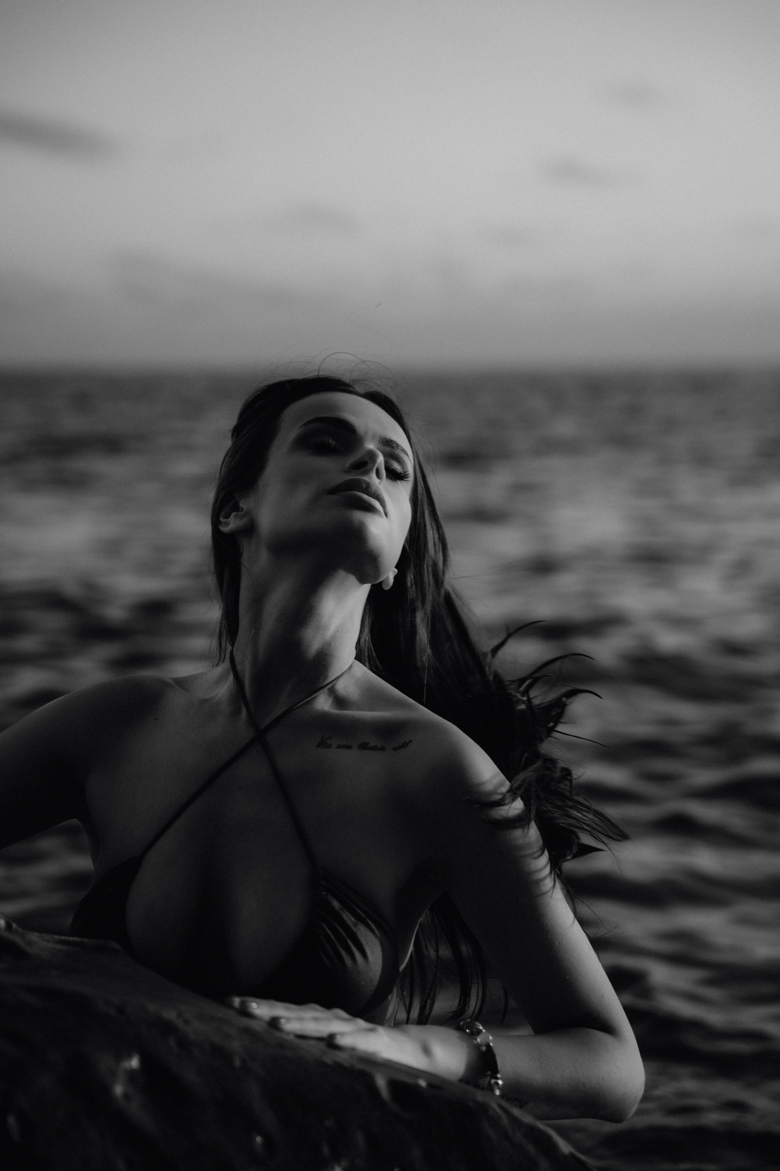 На море. VISUAL ARTIST · KRONGAUZ ANASTASIA