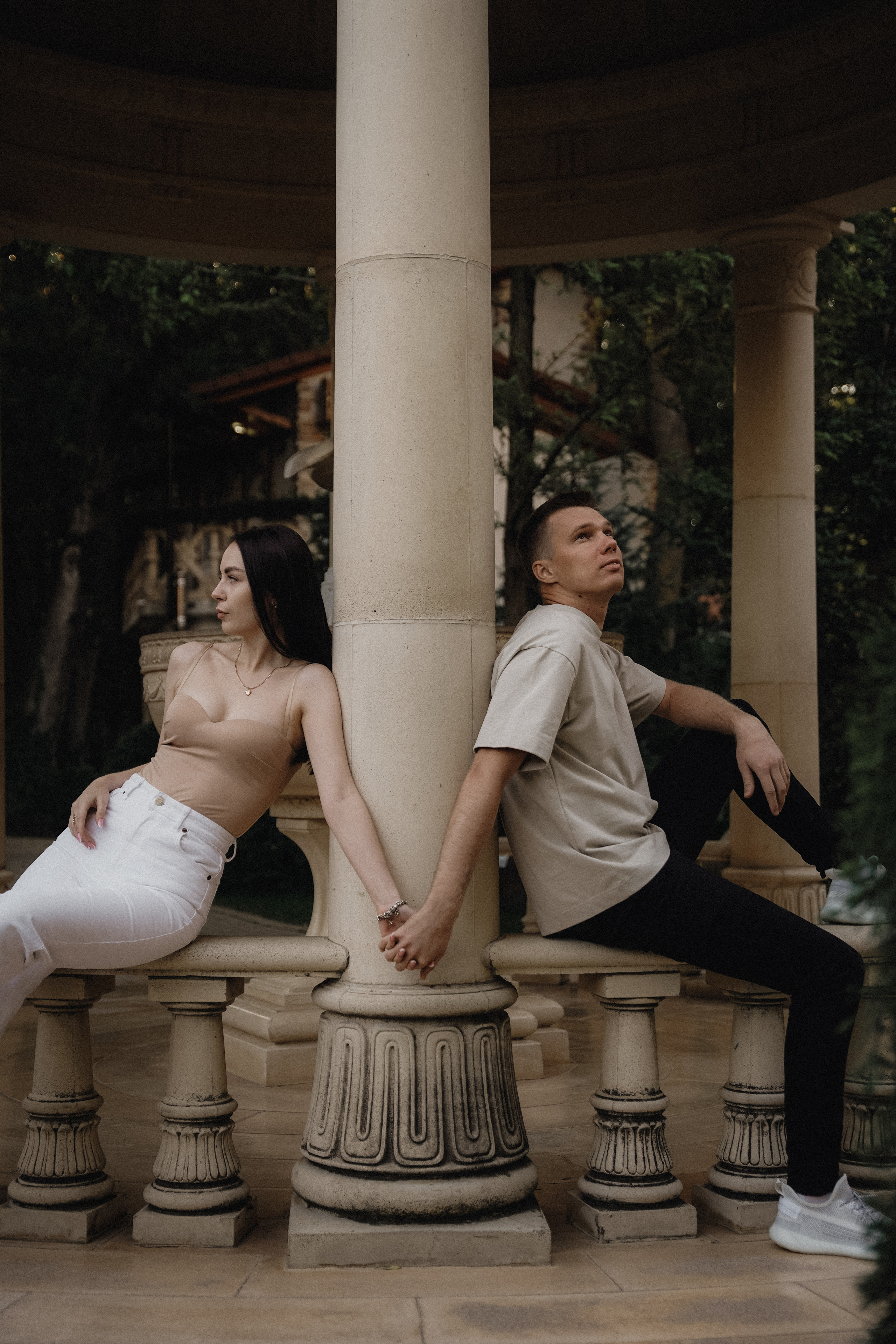 Вдвоем. VISUAL ARTIST · KRONGAUZ ANASTASIA