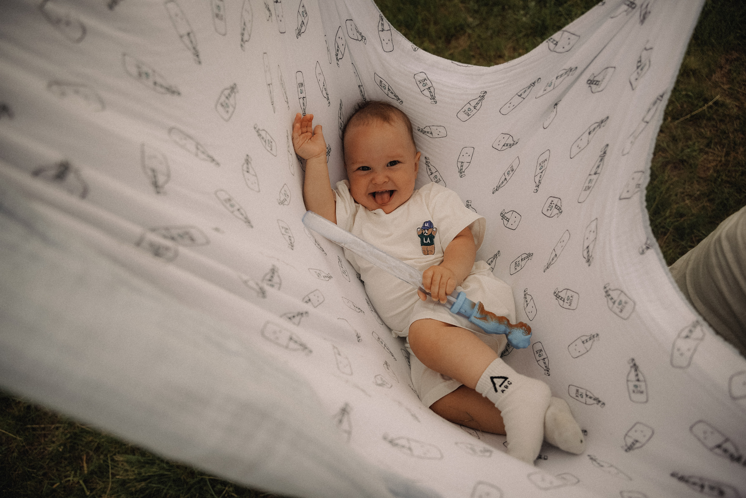 В парке. VISUAL ARTIST · KRONGAUZ ANASTASIA