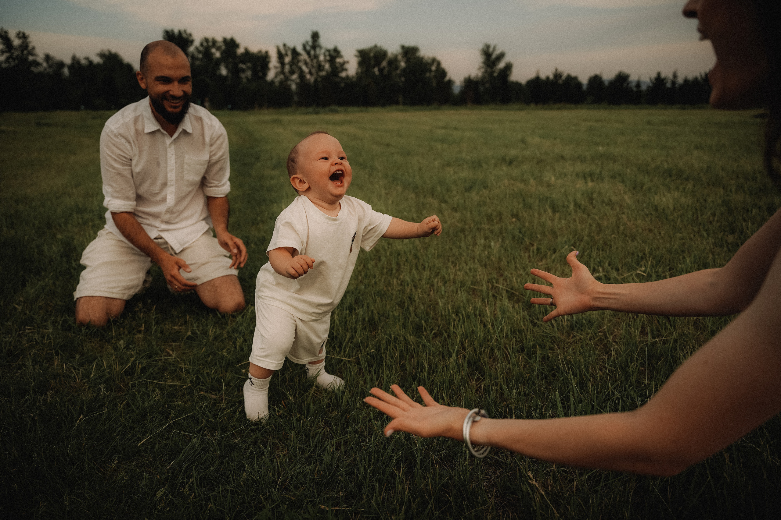 В парке. VISUAL ARTIST · KRONGAUZ ANASTASIA