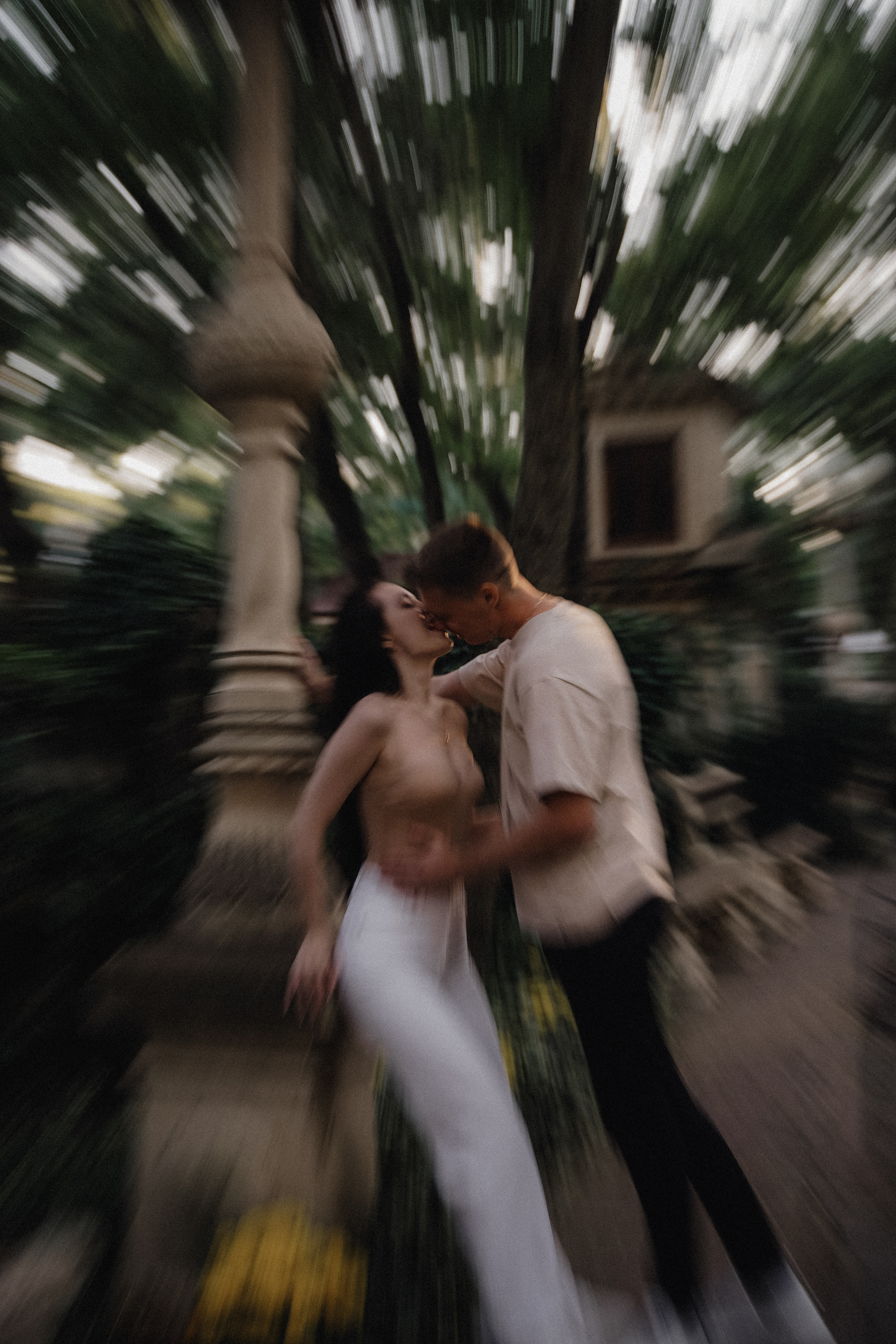 Вдвоем. VISUAL ARTIST · KRONGAUZ ANASTASIA