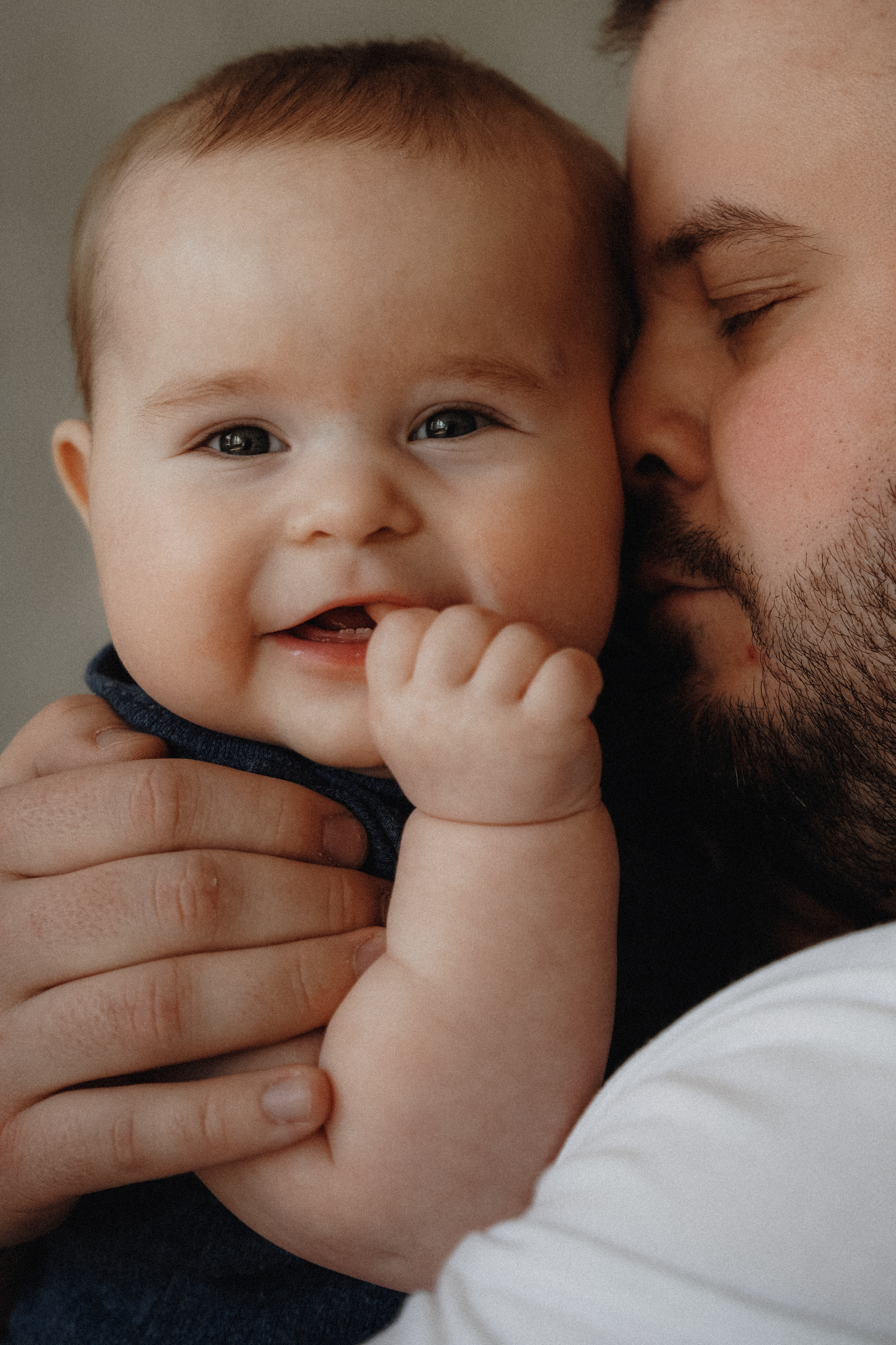 Теплая. VISUAL ARTIST · KRONGAUZ ANASTASIA