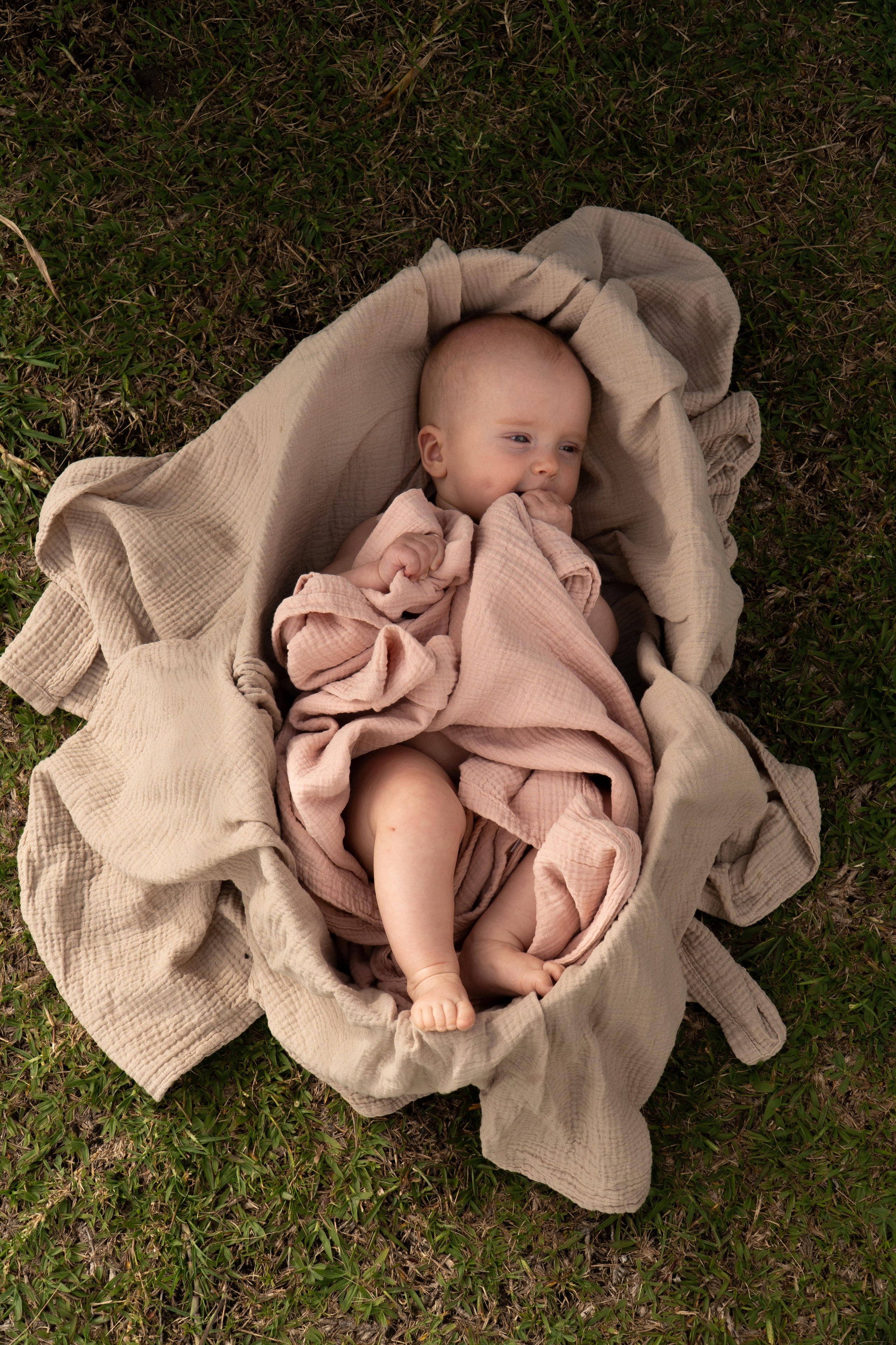 Olga and Family. Wedding Photographer in Barcelona and Medellin