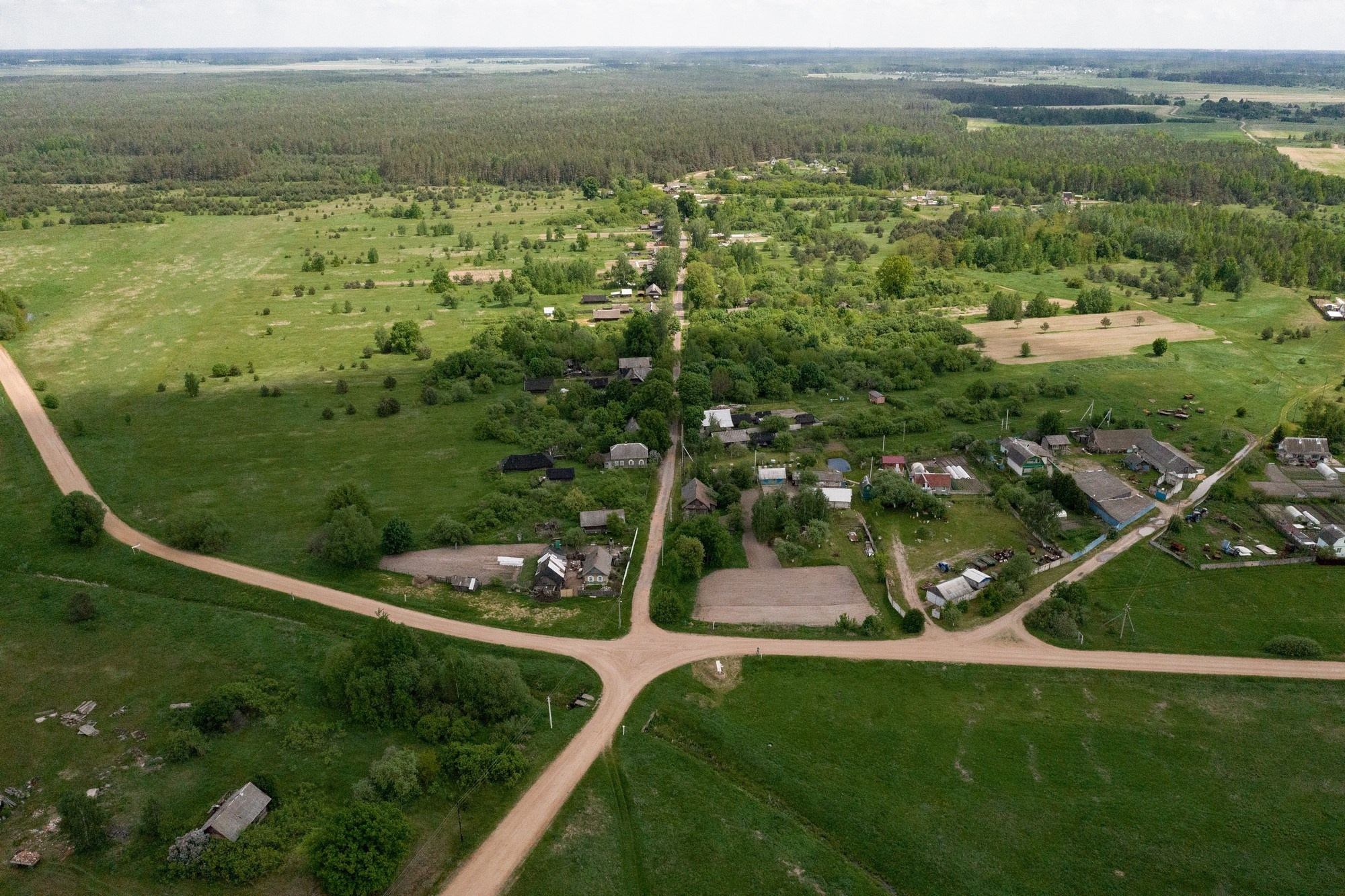 Home.land. Künstler Verstecktoff