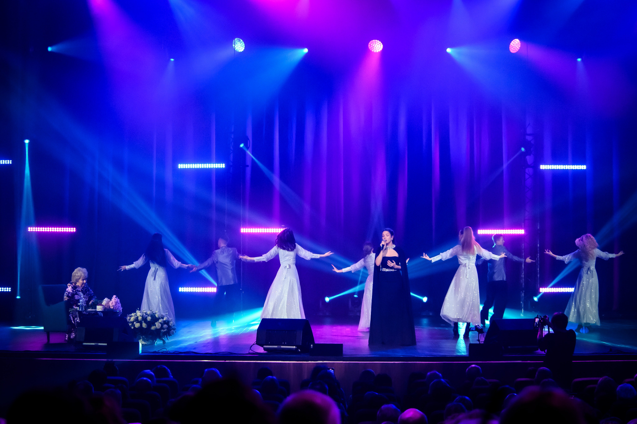 Лариса Рубальская — КЗ «Москва», Остров мечты. Бренд-фотограф для экспертов и блогеров в Москве Влада Горбовская