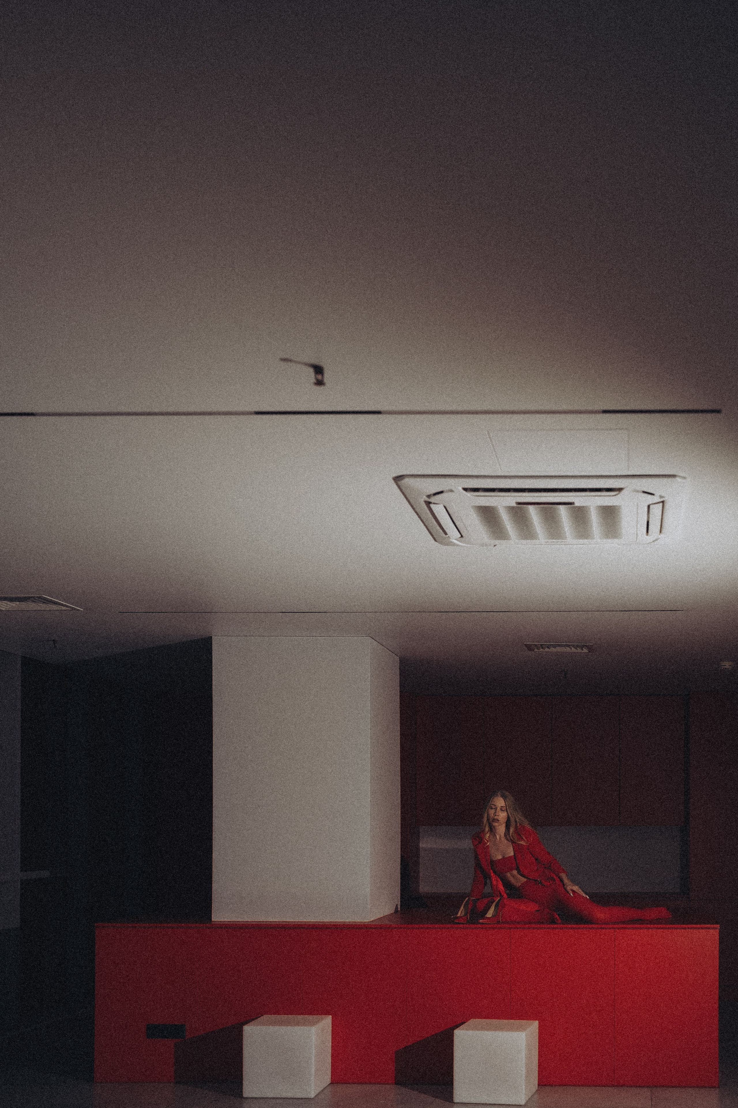 ФОТОСЕССИЯ К НОВОМУ ГОДУ В СТУДИИ С ЕЛОЧКОЙ КРАСИВЫЙ ОБРАЗ. Профессиональный фотограф, Санкт-Петербург — Виктория Богомолова