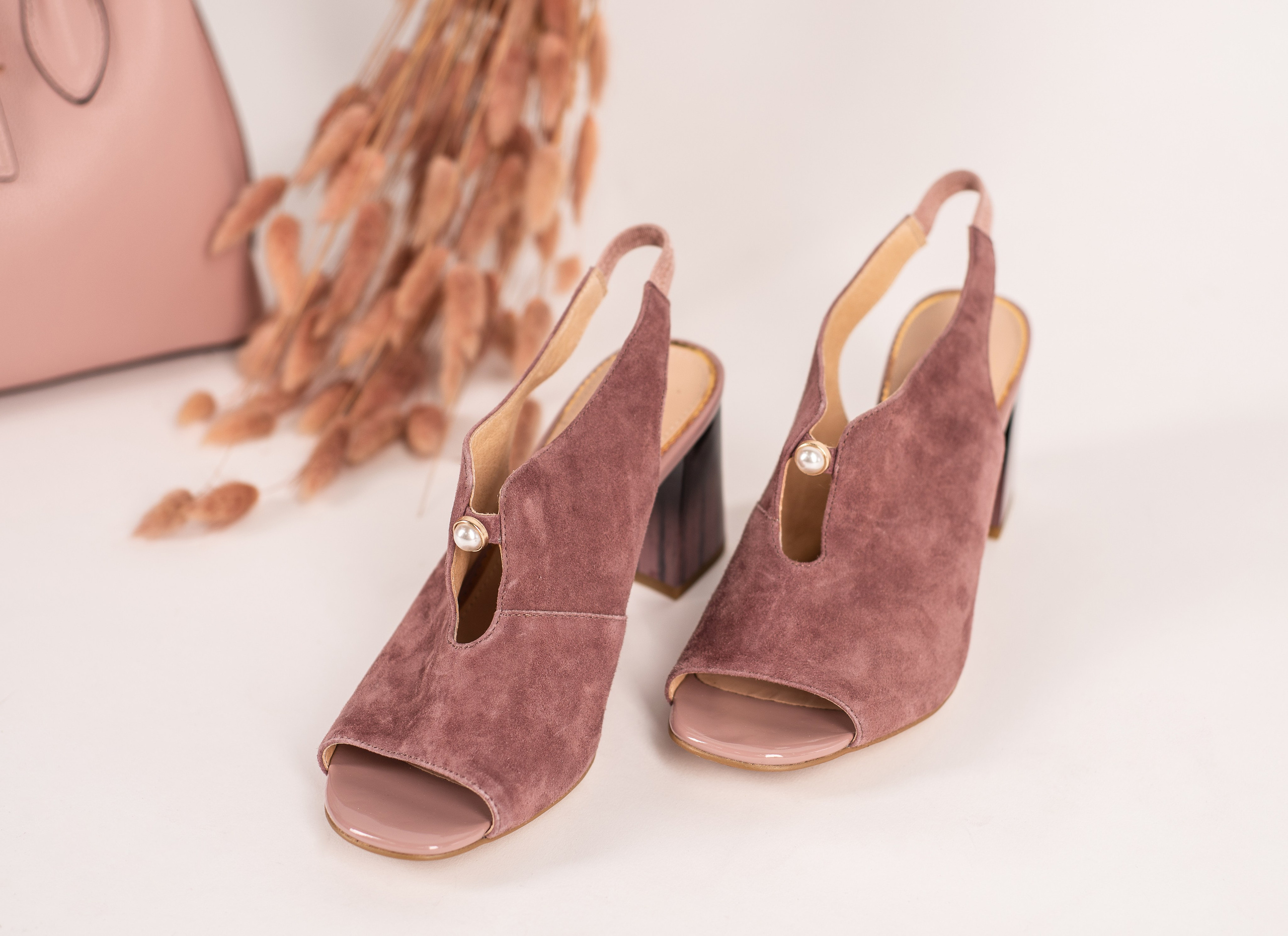 Каталожная съёмка для интернет магазинов. Автопортретная фотостудия в Казани