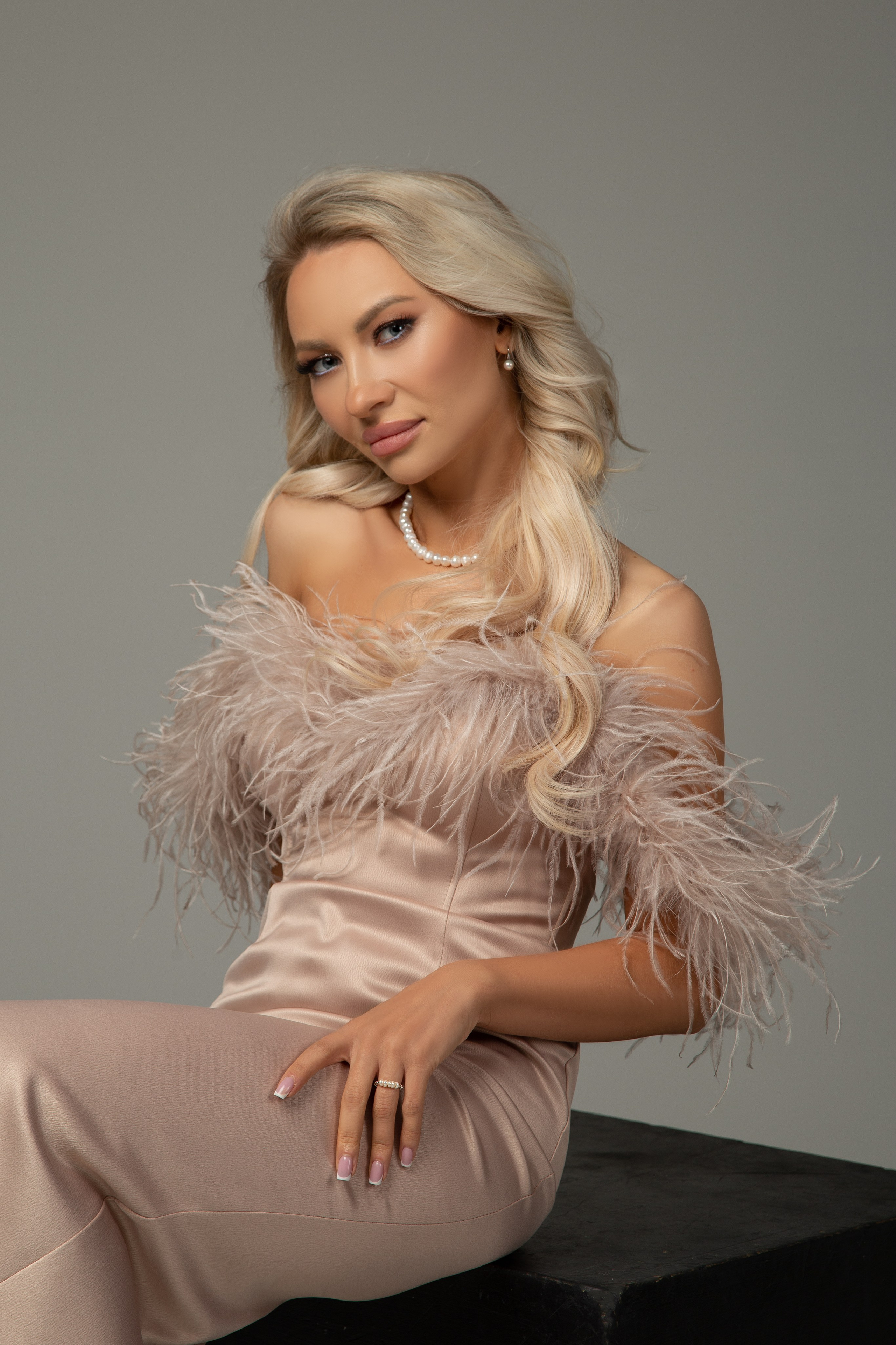 Фотосессия в студии Москвы — женский портрет и авторские образы | Анна Татаурова. Фотограф Анна Татаурова | Авторская фотосъемка в Москве