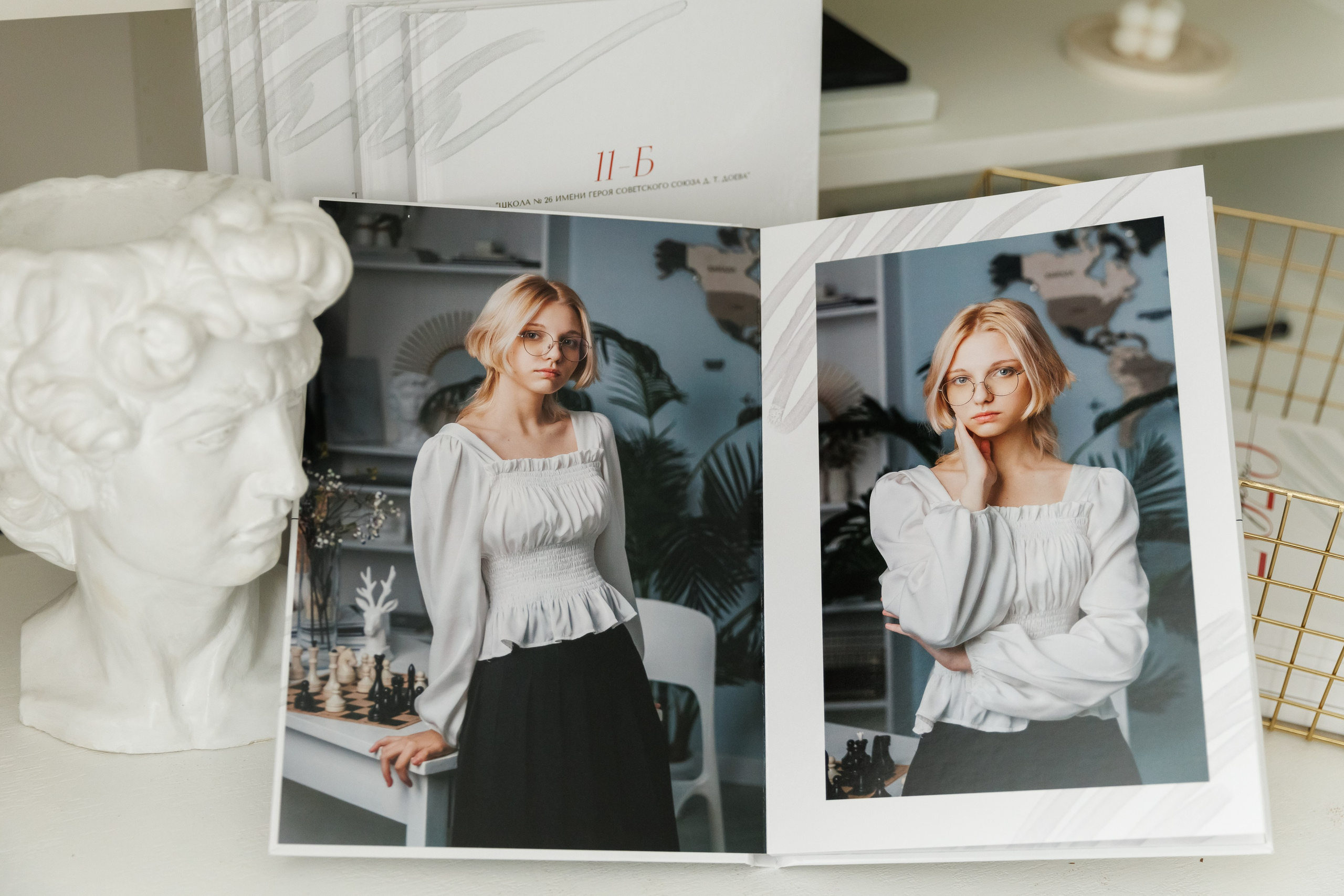 Выпускникам 26 школы 2025. ВЫПУСКНЫЕ АЛЬБОМЫ | РОВЕСНИК | КЕРЧЬ