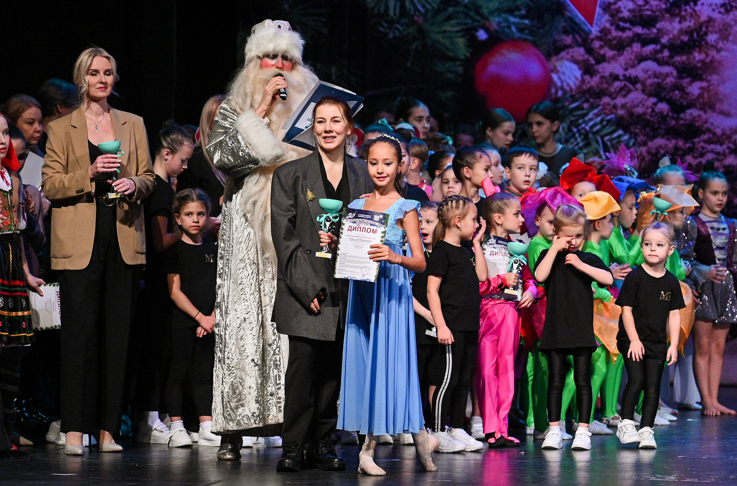14.11.2024 «Новогодний Звездопад Талантов» Фестивальное движение «Шаг к мечте» г. Москва. Медиастудия Фото Концепт