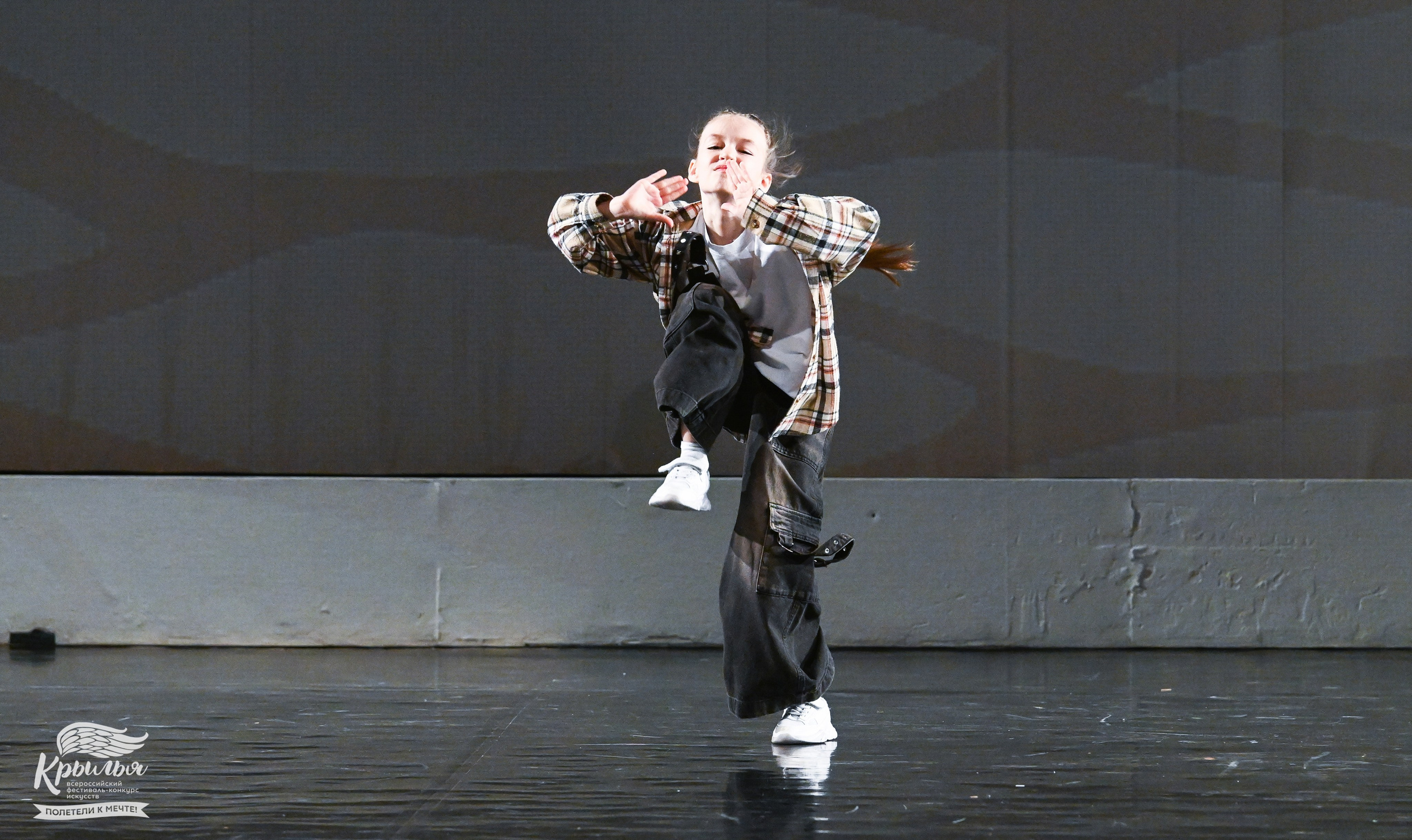 04.06.2025 Всероссийский фестиваль-конкурс искусств «Крылья» г. Санкт- Петербург. Медиастудия Фото Концепт