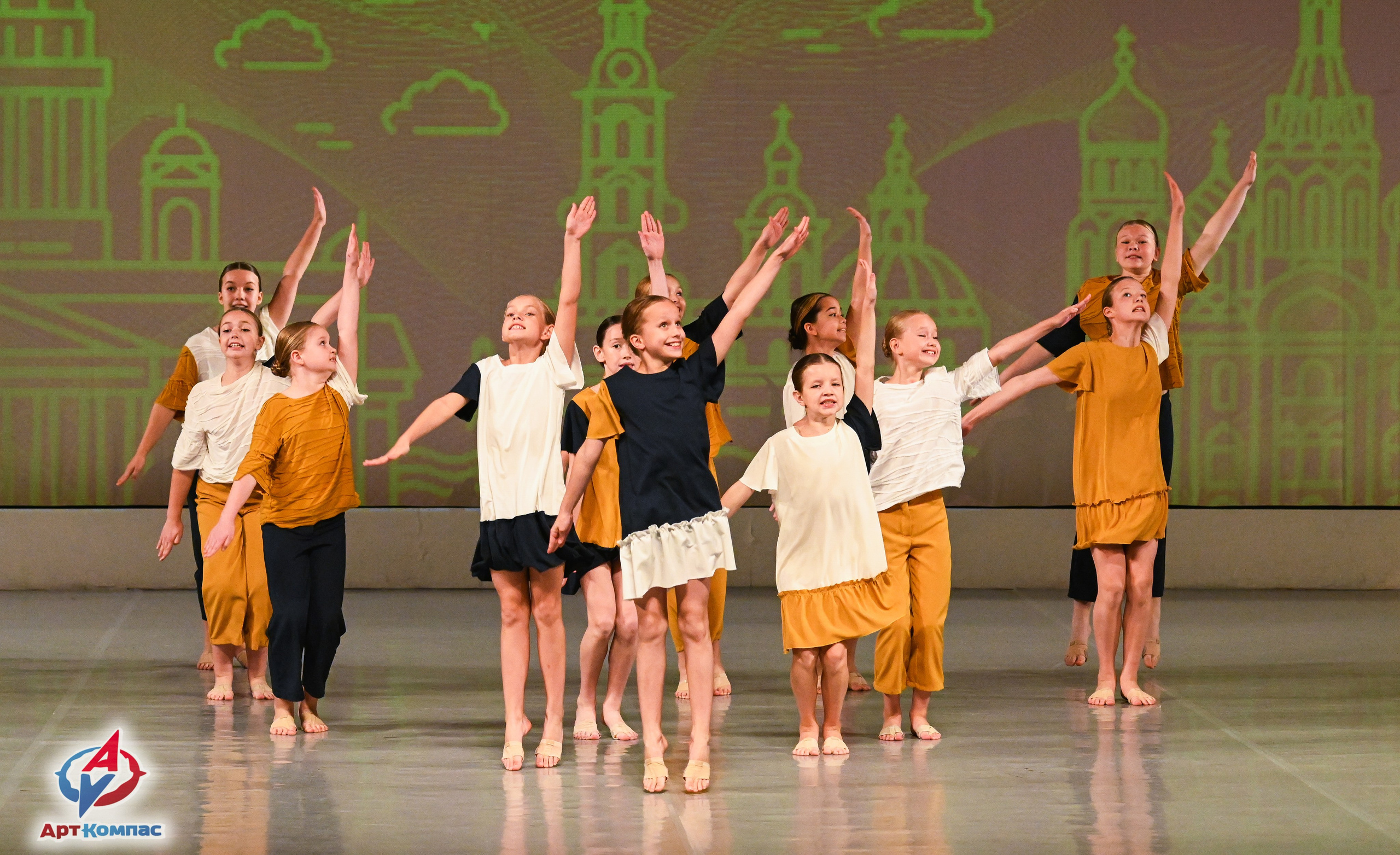 05.10.2025 Всероссийский фестиваль талантов «НЕВСКИЕ ВСТРЕЧИ» г. Санкт-Петербург. Медиастудия Фото Концепт