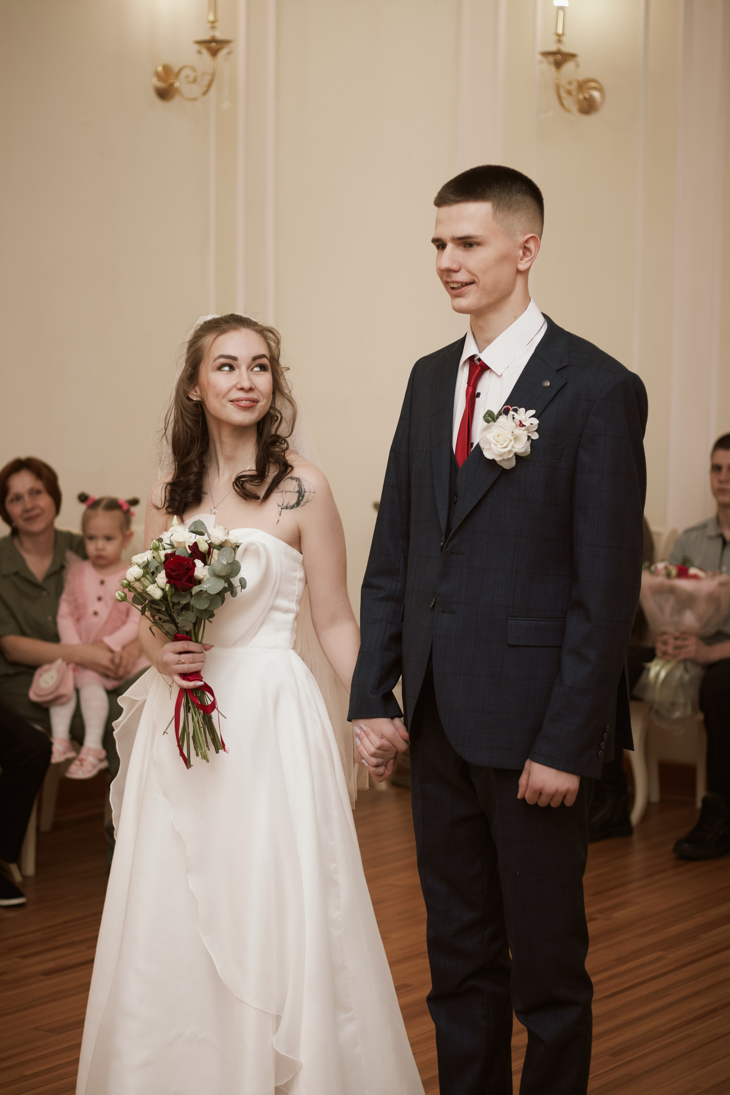 Студия + ЗАГС | Вероника & Иван. Фотограф Красноярск | Ховрин Иван | Свадьбы, Мероприятия, Фотосессии