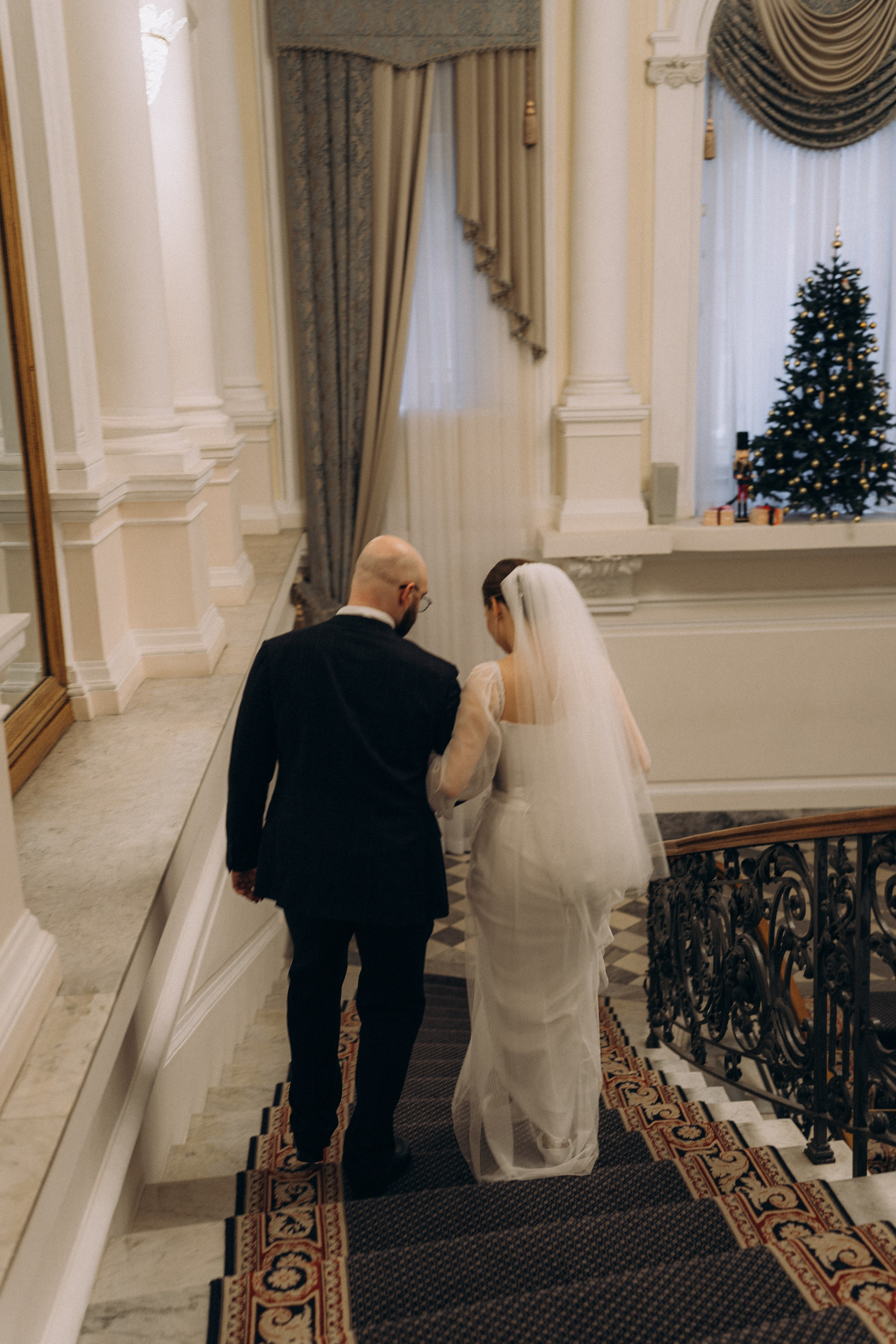 СВАДЕБНАЯ СЬЕМКА ВО ВТОРОМ ДВОРЦЕ (ДЕКАБРЬ) ТАКЖЕ СЬЕМКА В СТУДИИ НА ЧЕРНЫШЕВСКОЙ. Профессиональный фотограф, Санкт-Петербург — Виктория Богомолова