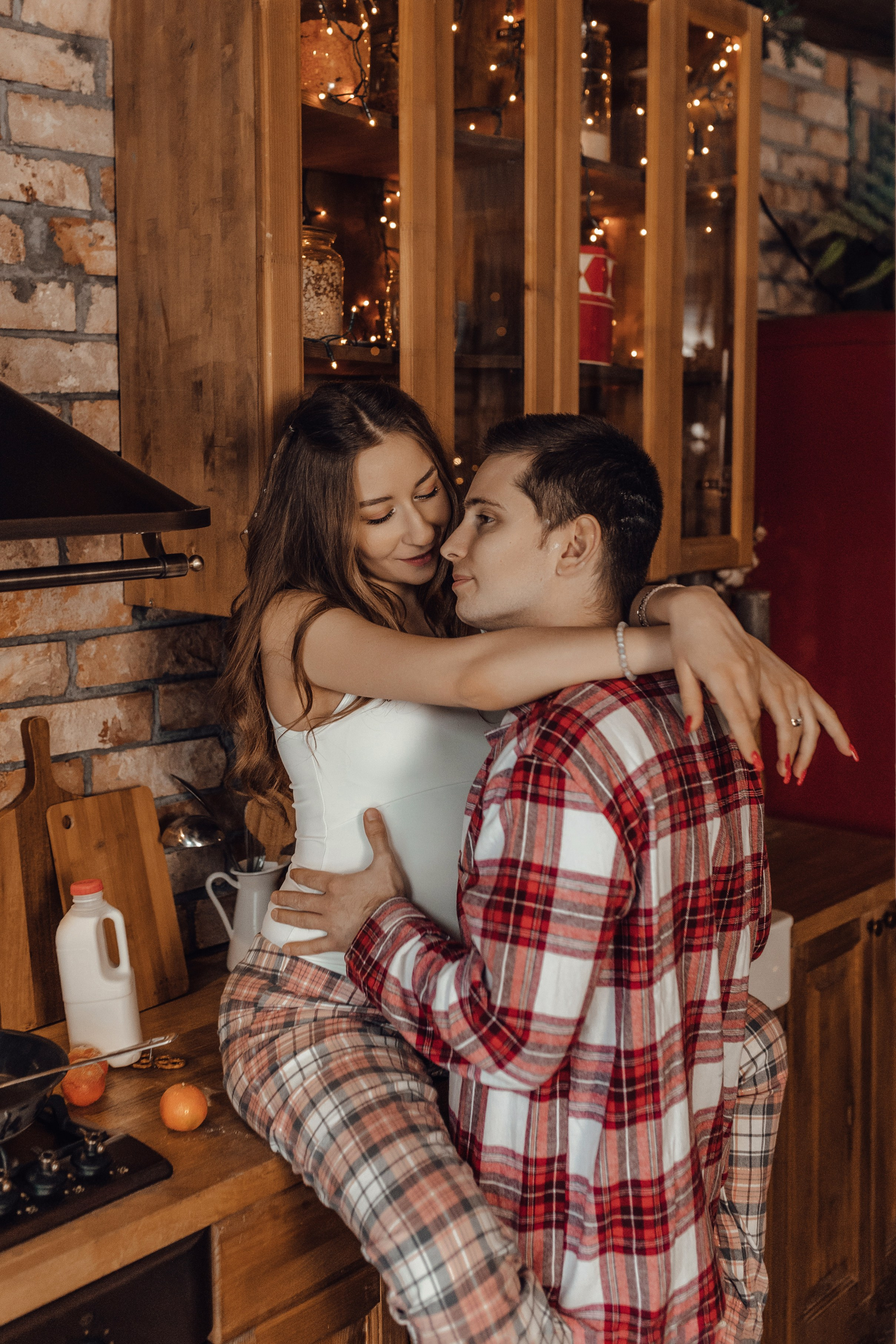 новогодняя лавстори в пижамах в студии мимика шале