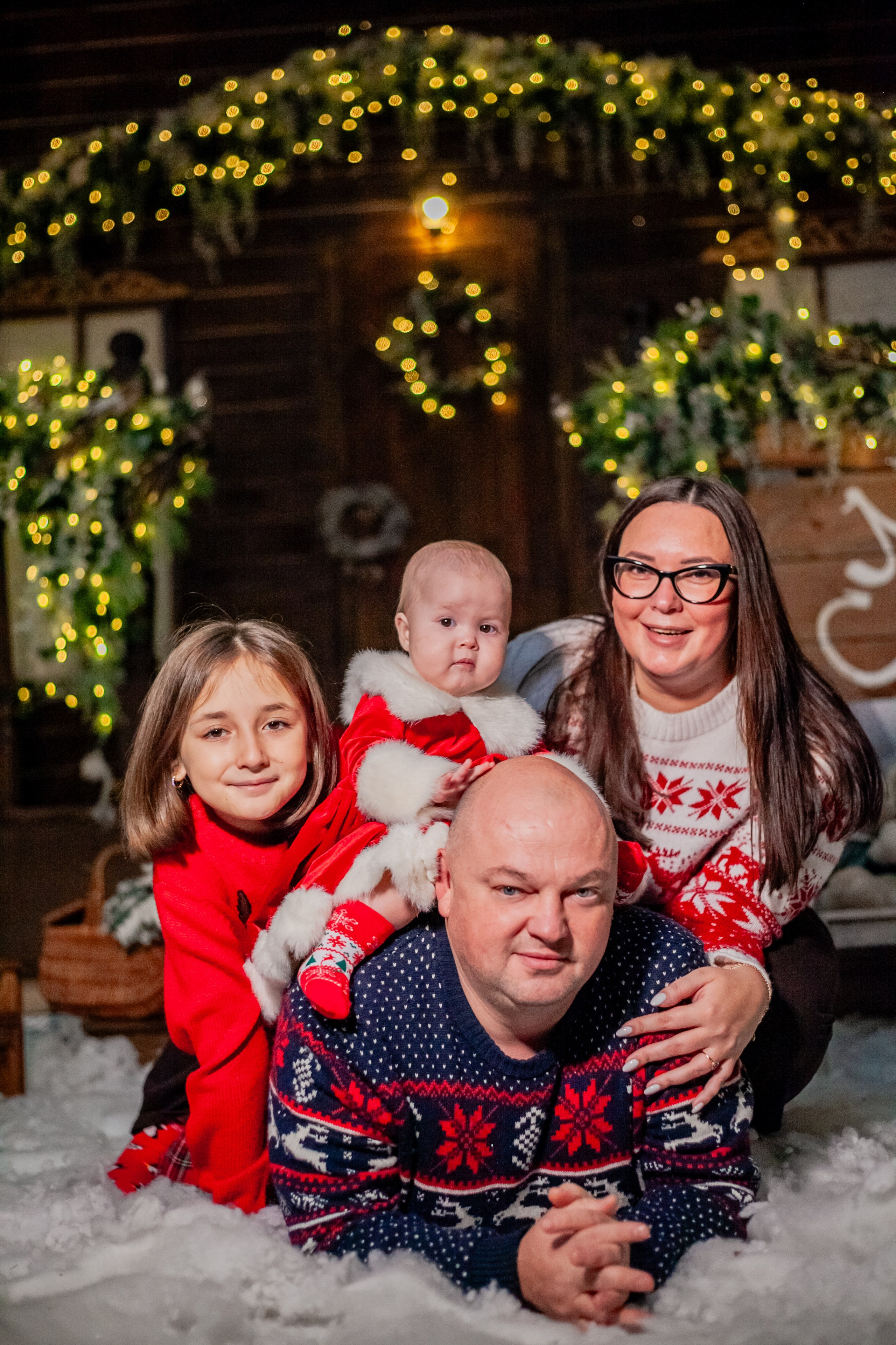 Ульяна и ее семья новый год 2024. Свадебный и семейный фотограф в Армавире