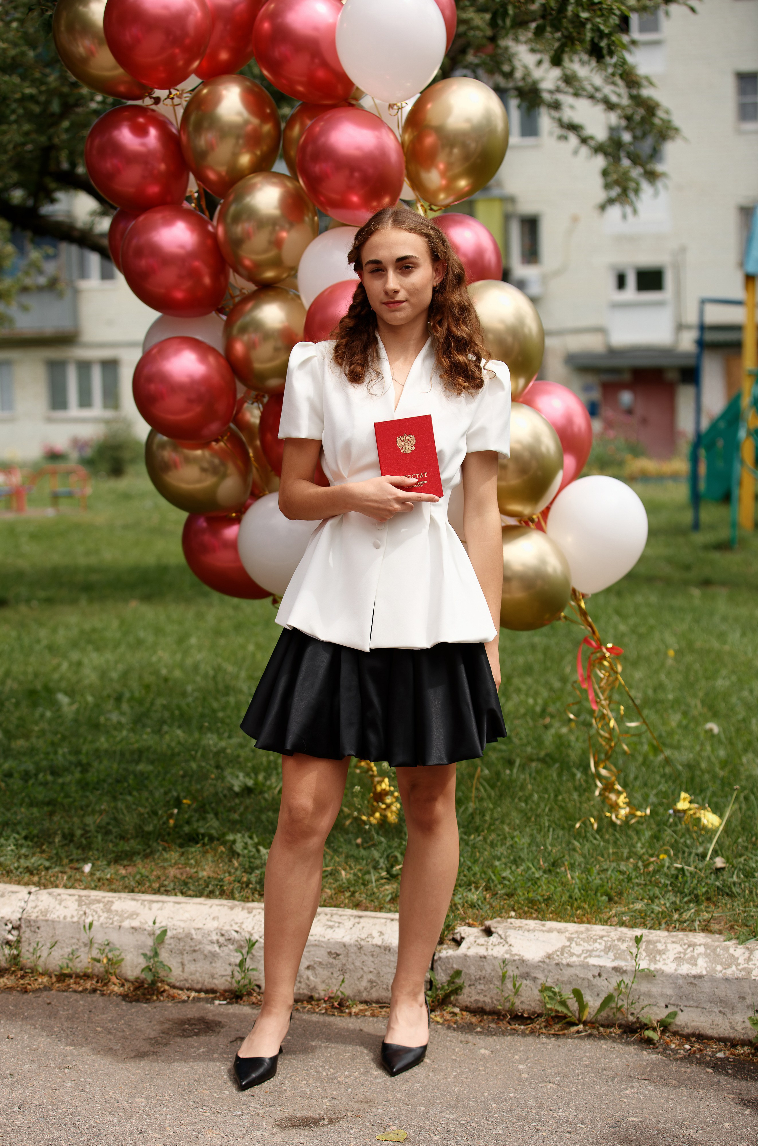 Вручение аттестатов Школа № 57. Семейный фотограф — Макс Белогрудов