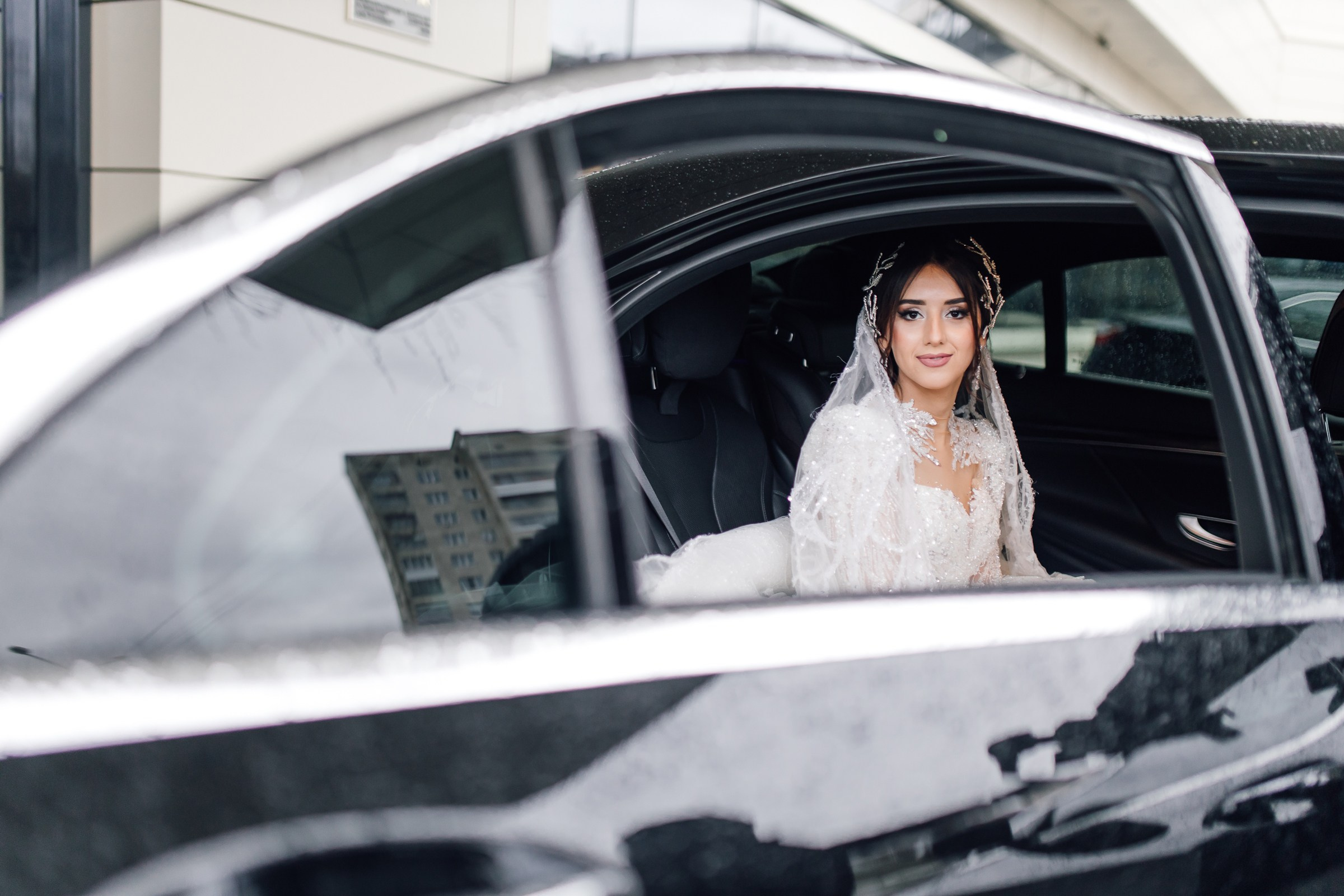 Свадебная фотосессия в Demidov Plaza. Свадебный фотограф Нижний Тагил Екатеринбург Серёдкина Виктория