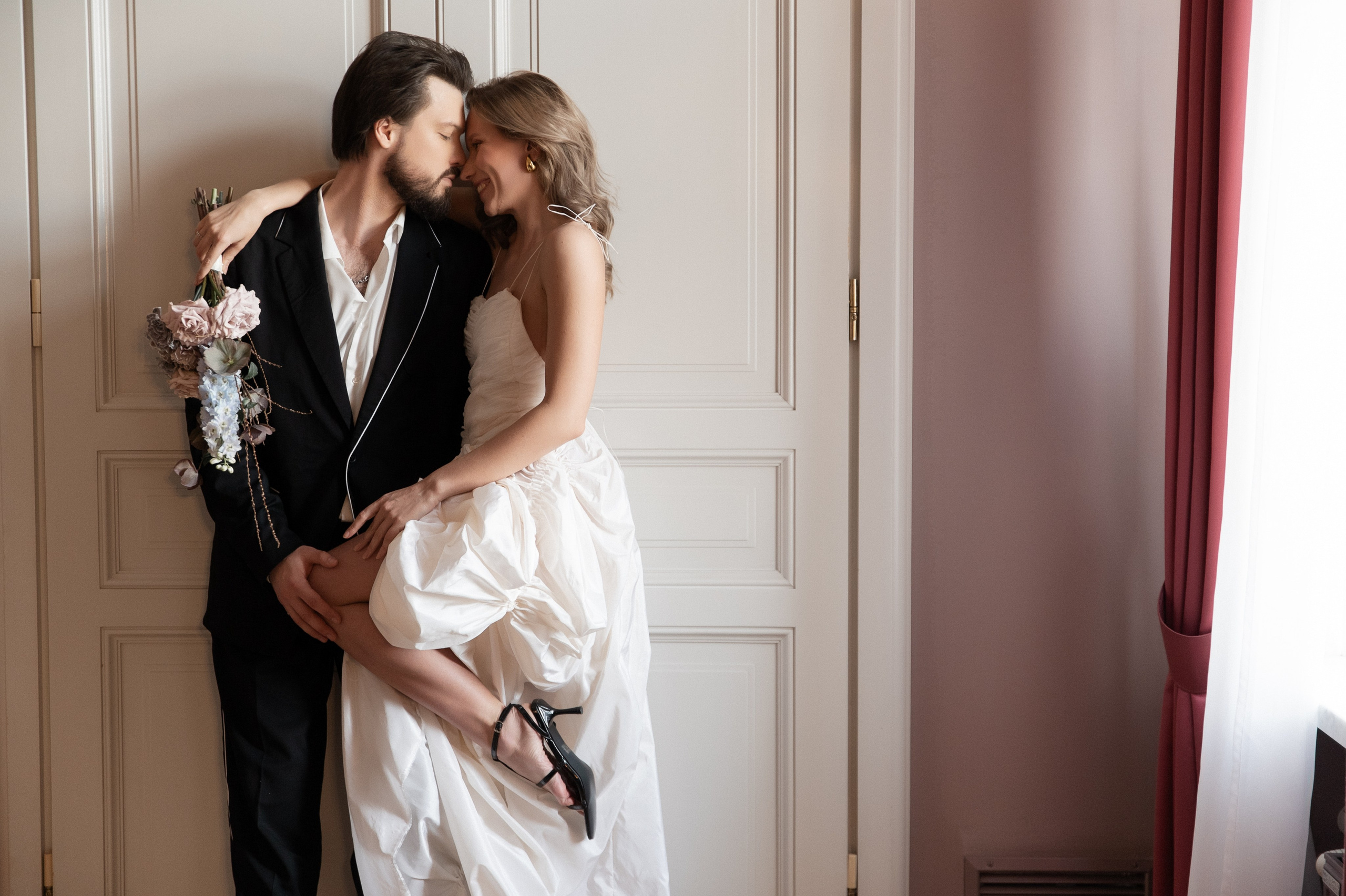 Свадебная фотосессия в гостинице "Националь". Ярослава Ерина — свадебный фотограф в Москве