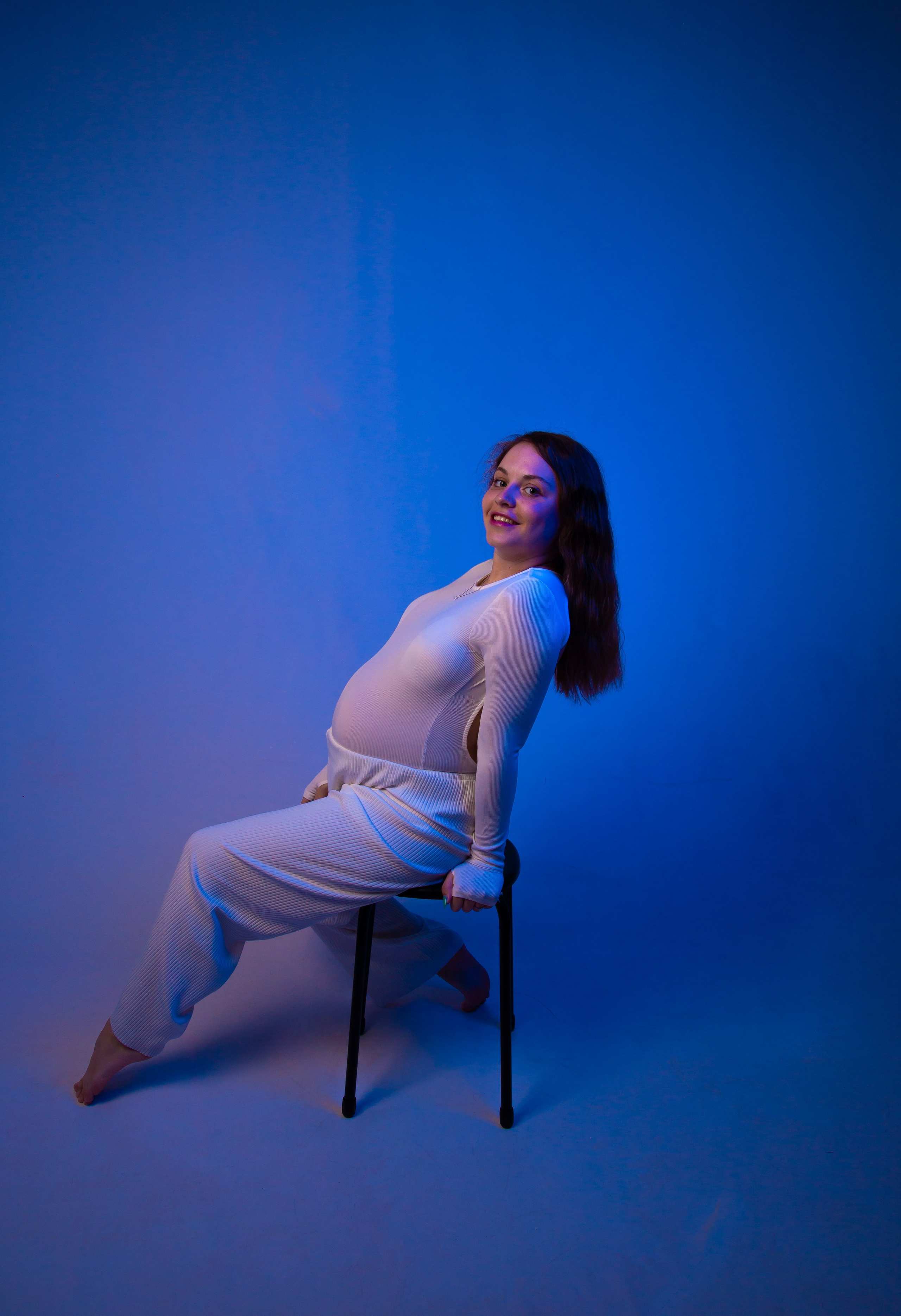 Фотосессия с цветным светом. Фотостудия автопортрета DOUBLE-YOU в Сургуте