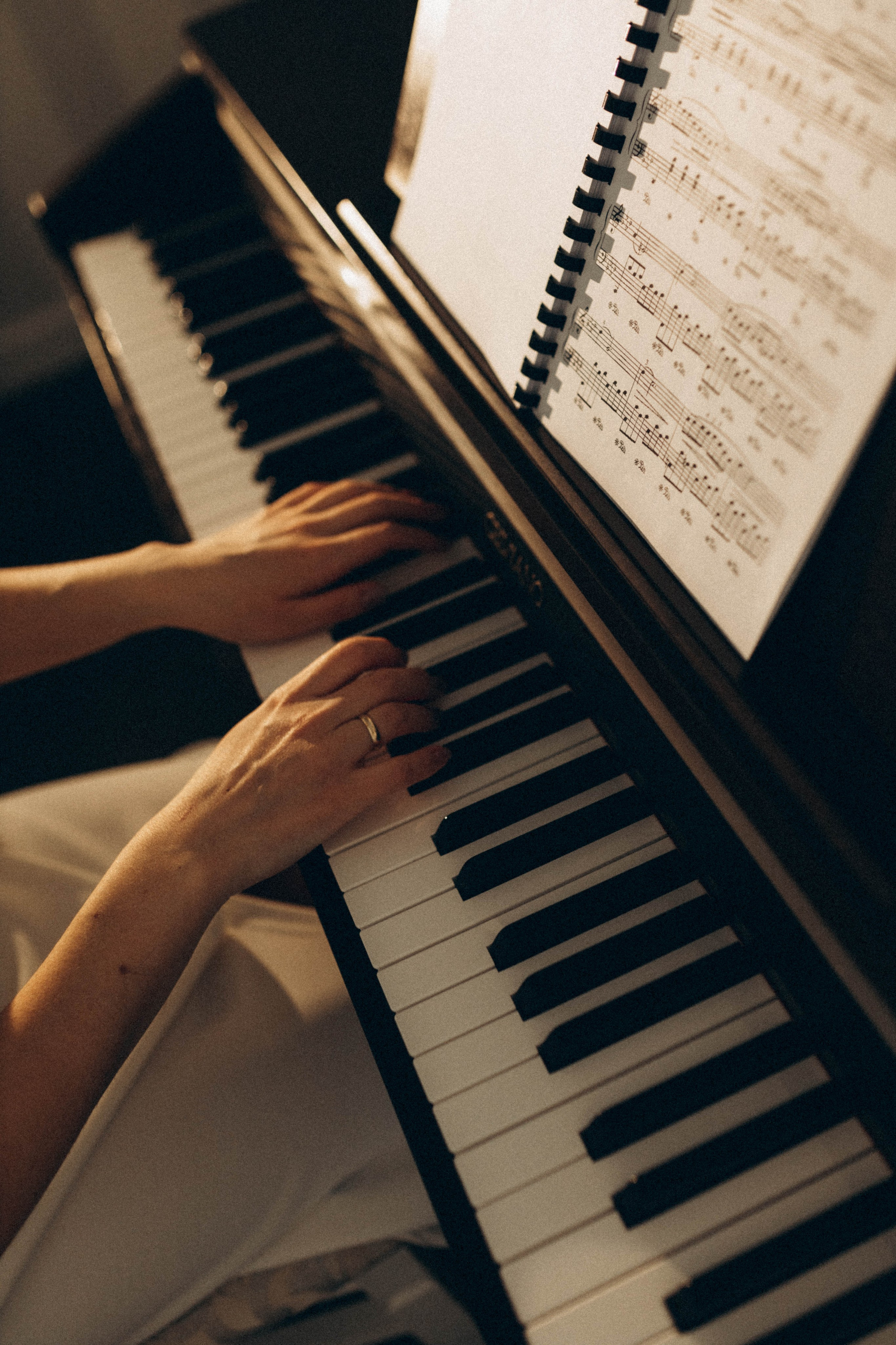 Преподаватель музыки