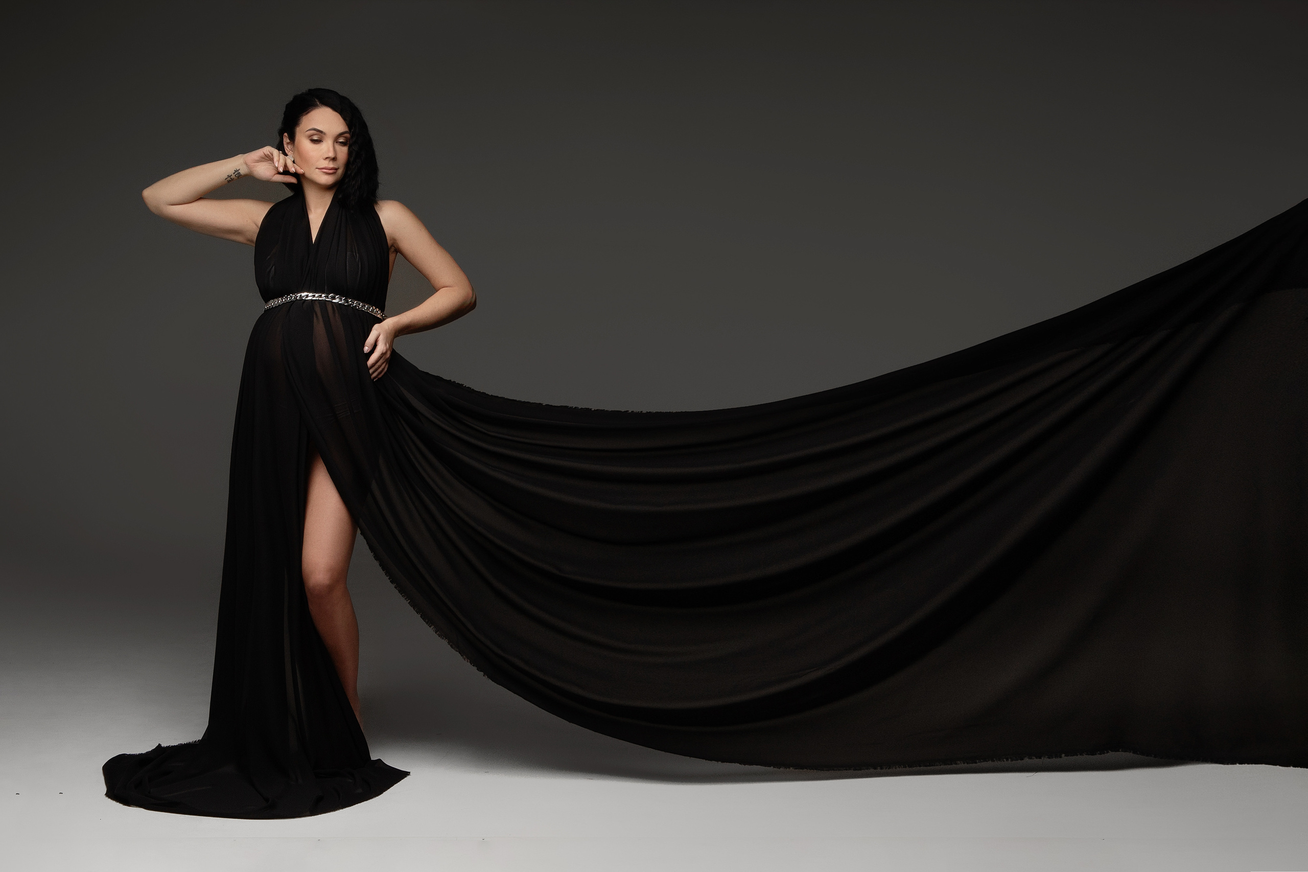 Черный шифон. Фотограф беременности в Екатеринбурге Илона Филатьева