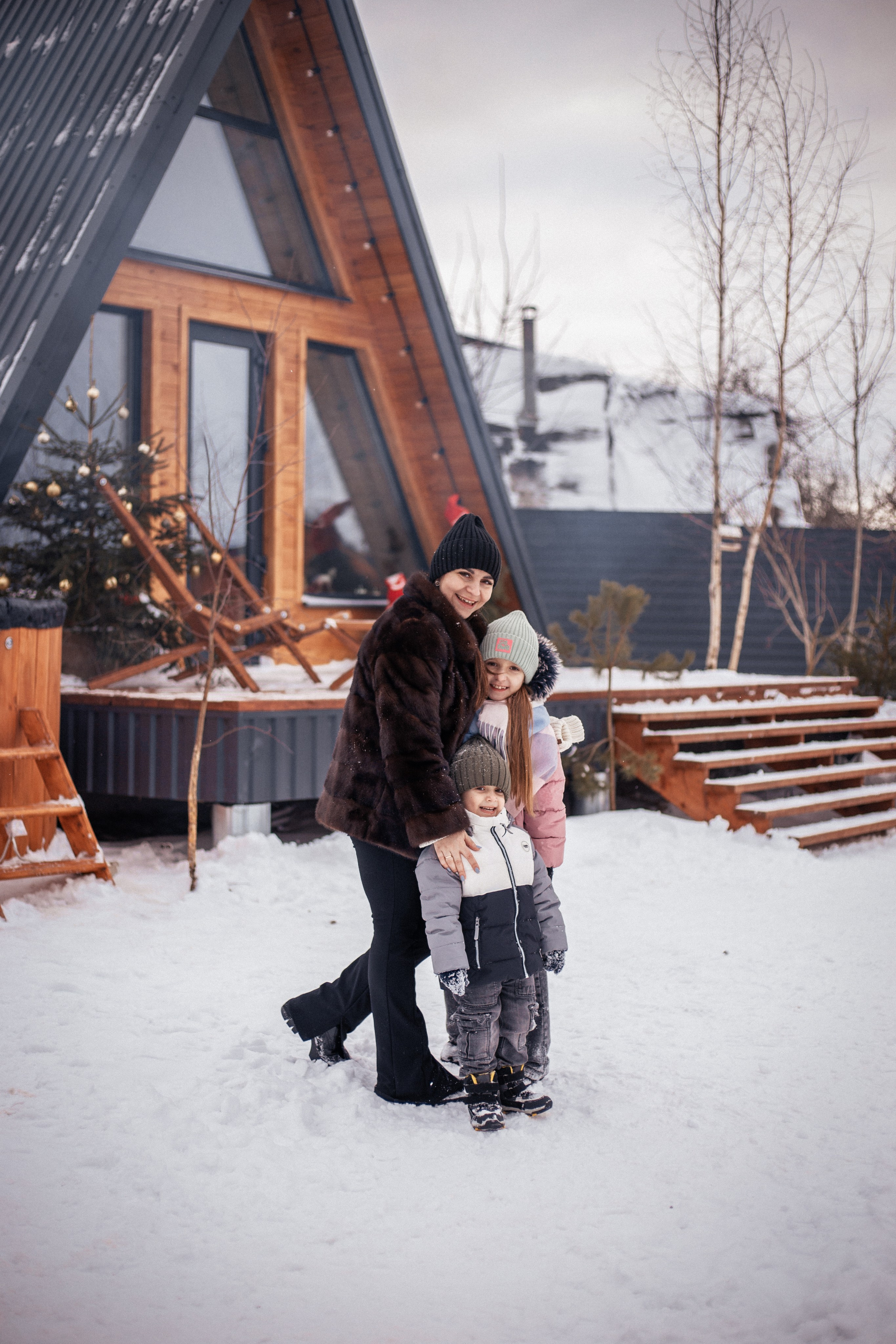 Мария с семьёй