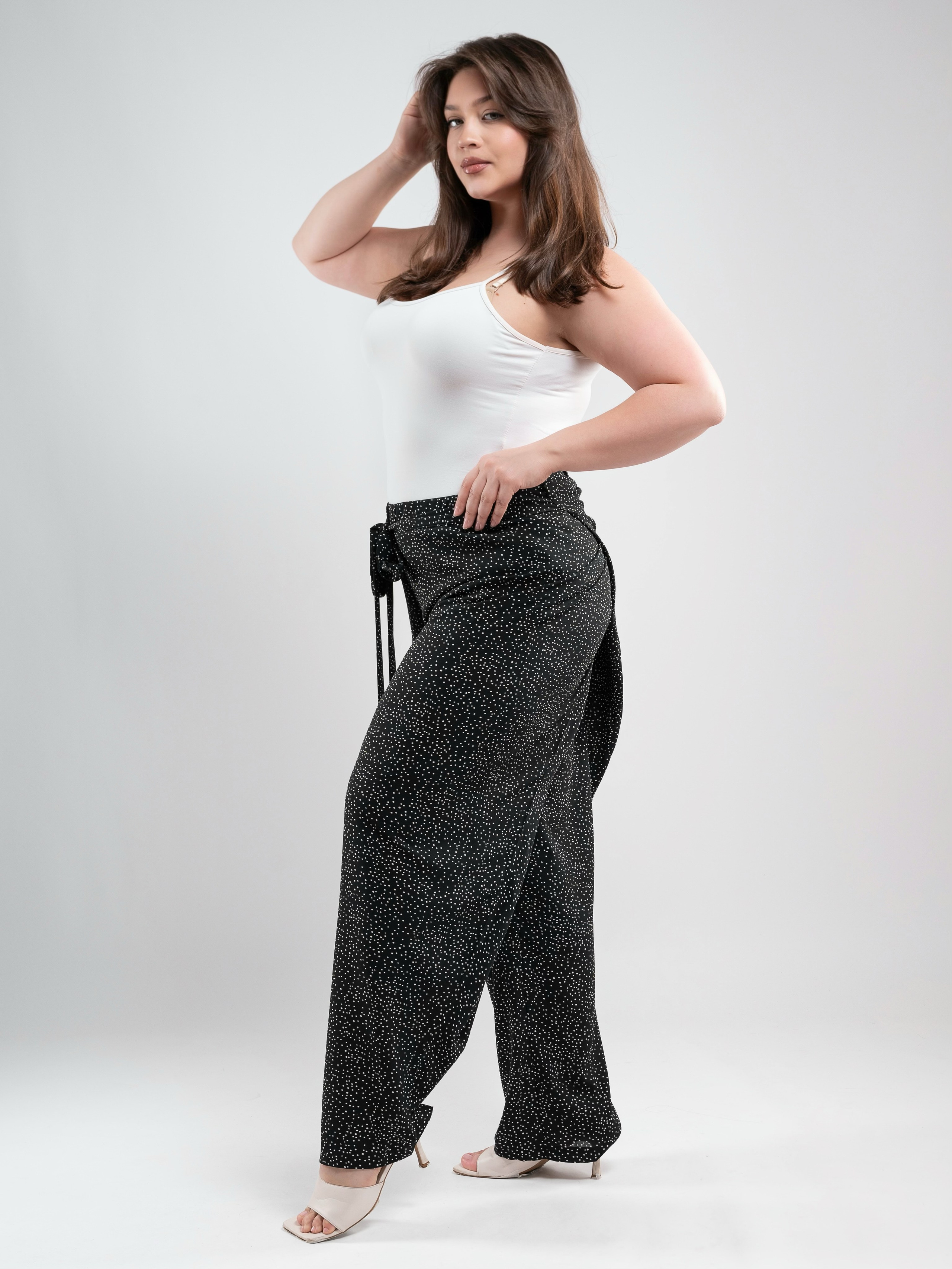 Брюки трансформеры. Предметный фотограф, фото для маркетплейсов Пятигорск, КМВ