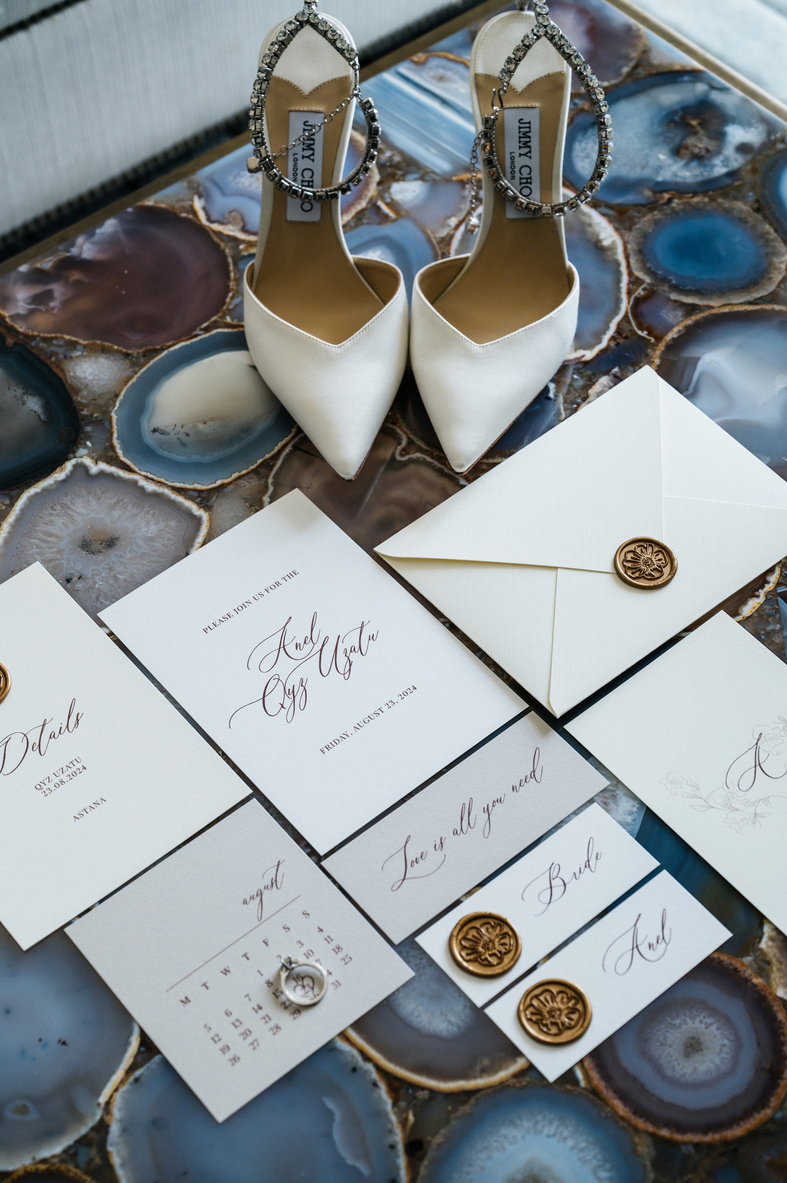 ANEL QYZ UZATU. HOME