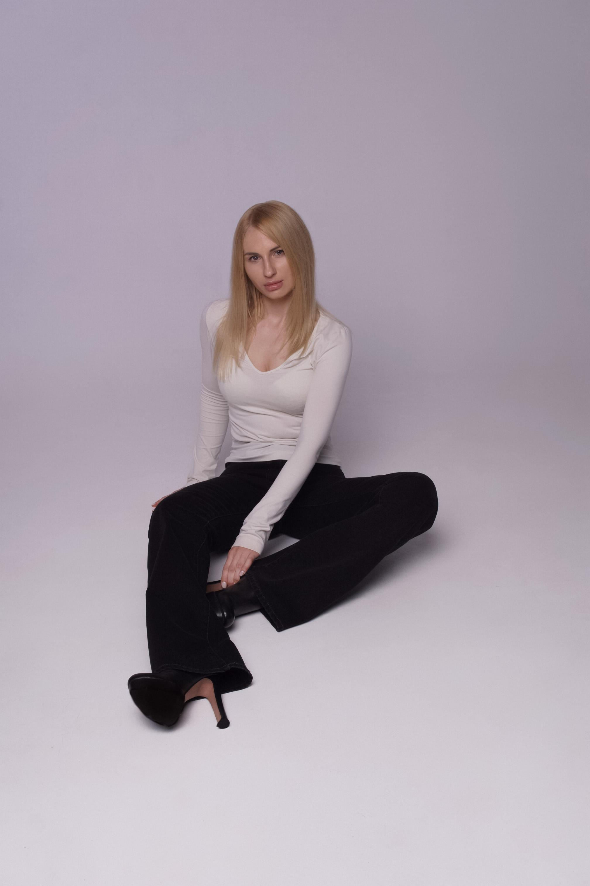 Анна, фотосессия в студии. Фотограф в Минске Света Григорьева