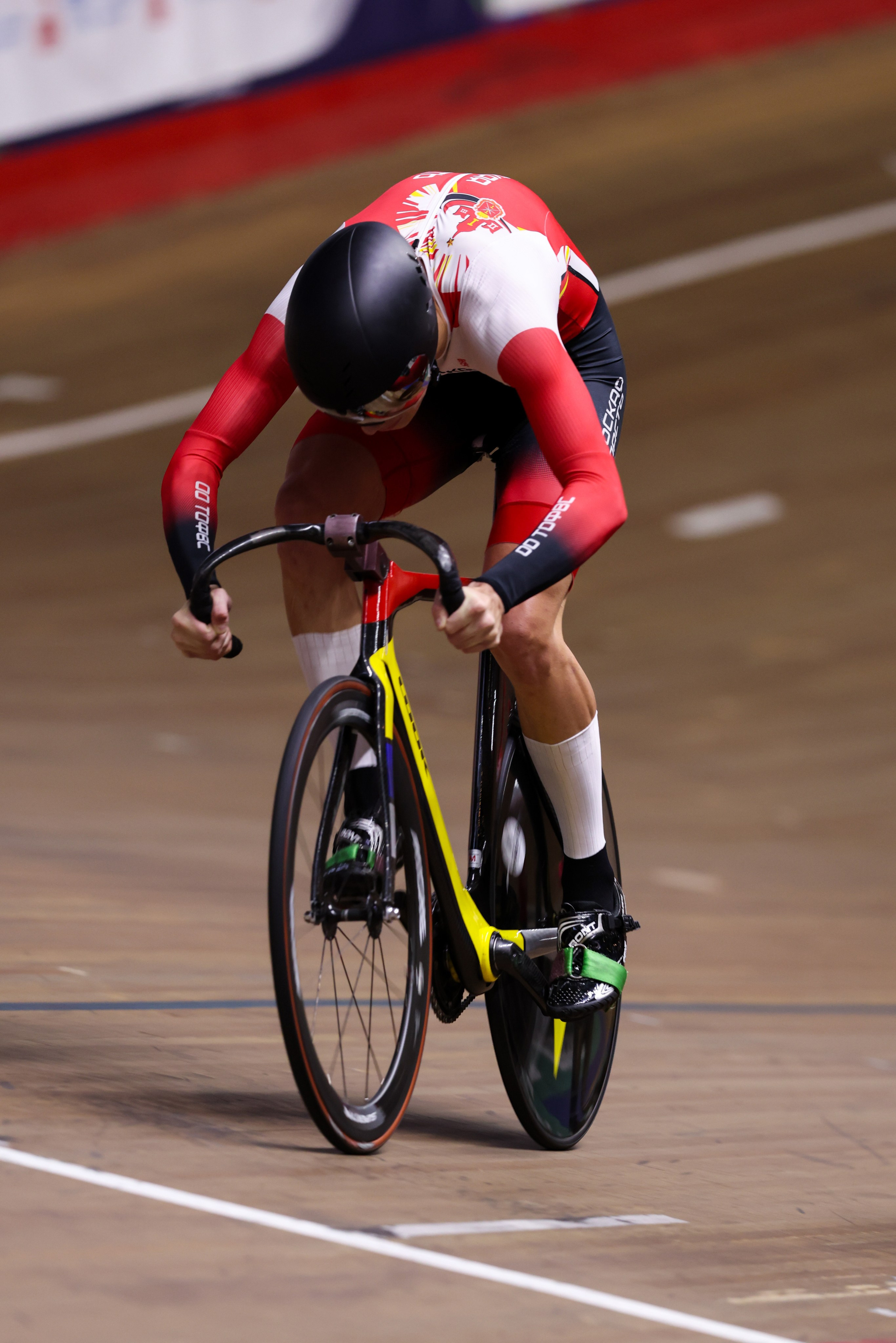 Первенство России по велосипедному спорту «трек» 16.10.2025. Спортивный и репортажный фотограф Антон Тереханов