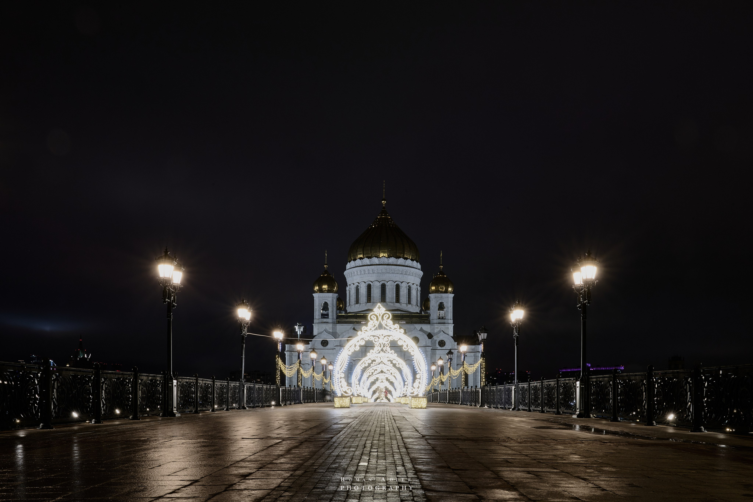 Новогодняя ночная Москва 2025. Фотограф Роман Адлер