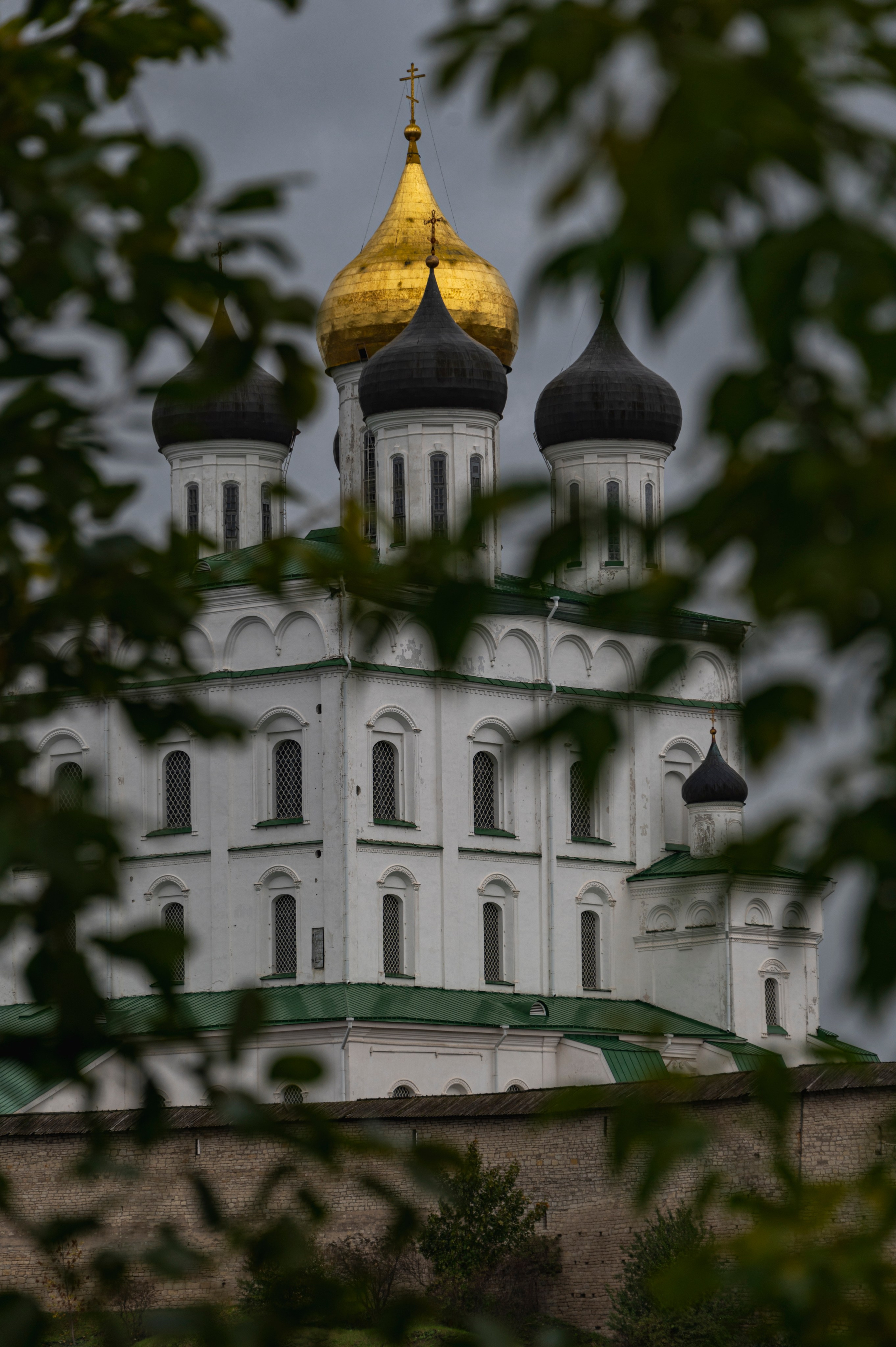 Псков. Октябрь 2023. Фотограф Роман Адлер