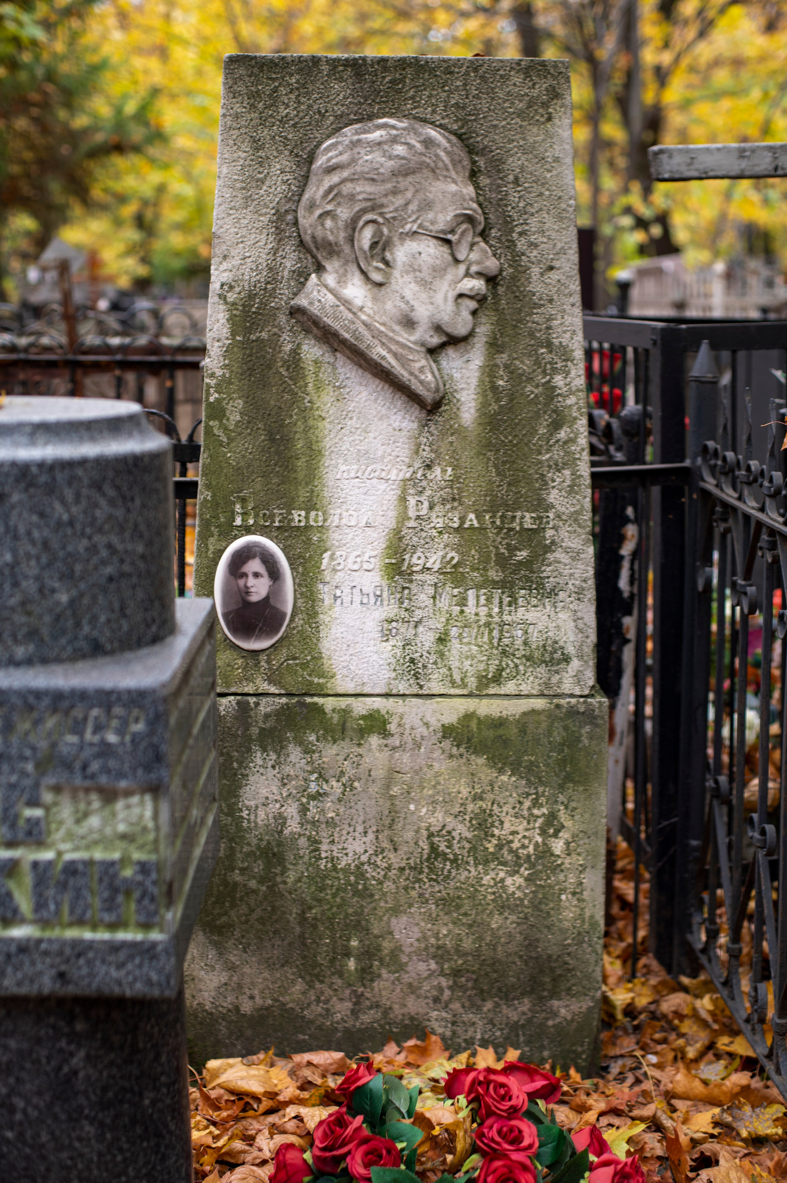 Ваганьковское кладбище. Фотограф Роман Адлер