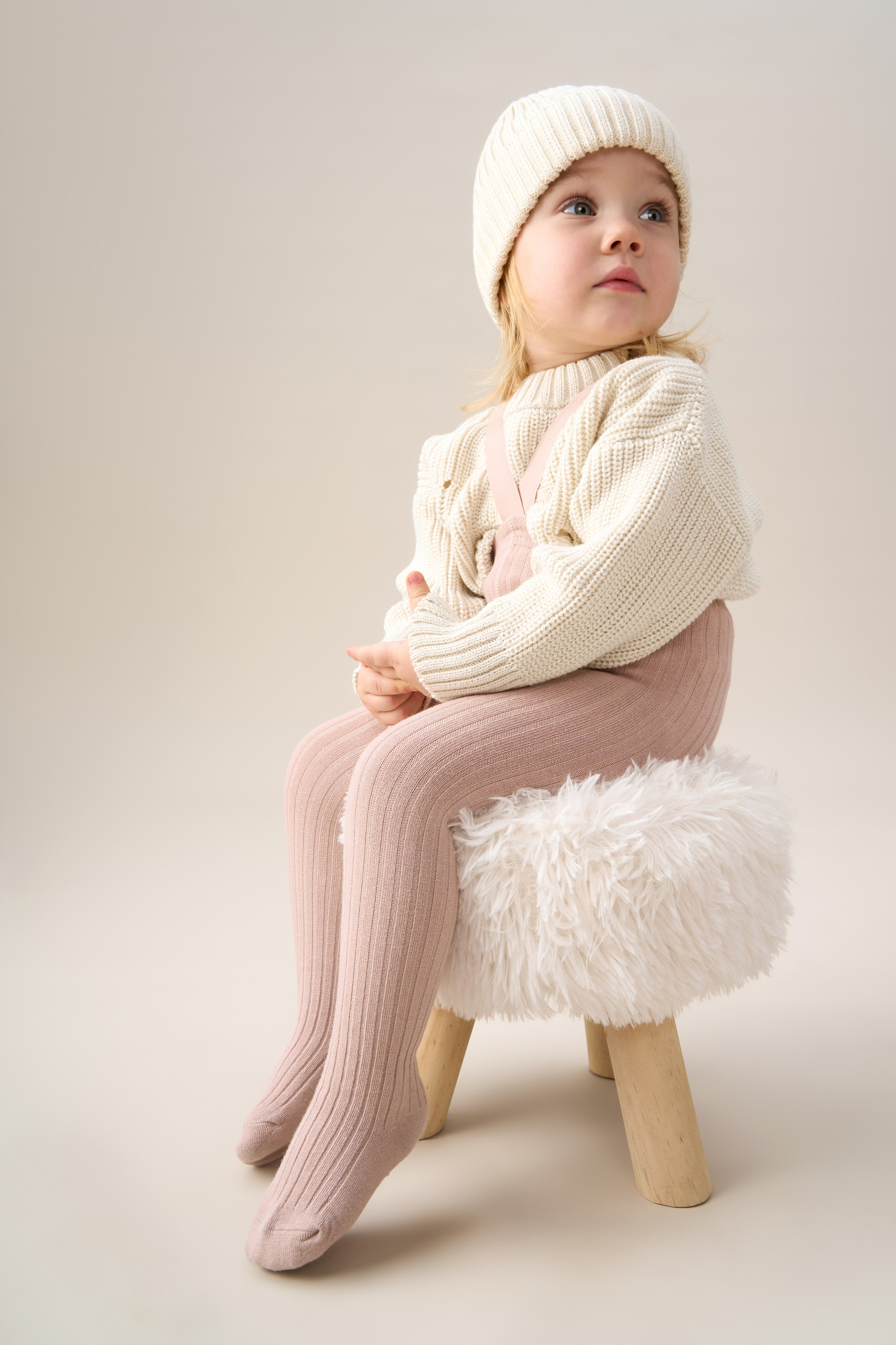 "Профессиональная детская фотосъемка для семейных портретов и воспоминаний""Высококачественная детская съемка новорожденных и малышей в студии""Рекламная детская фотосъемка для альбомов и подарков""Студийная детская съемка с креативными декорациями и позами""Коммерческая детская фотосъемка для маркетинга детских товаров""Фотография детской съемки с акцентом на эмоции и улыбки""Семейная детская съемка для портфолио и социальных сетей""Профессиональная детская фотосъемка с мягким освещением""Рекламные фото детской съемки для сайтов и брошюр""Высокоточная детская съемка для воспоминаний и презентаций""Детская фотосъемка высокого разрешения для семейных альбомов""Коммерческая детская съемка с фокусом на радость и развитие""Студийная фотосъемка детской съемки для брендов и маркетинга""Фотографии детской съемки для подарков и увеличения клиентов""Профессиональная детская съемка для каталогов и семейных историй" "Профессиональная каталожная фотосъемка товаров для e-commerce и интернет-магазинов""Высококачественная каталожная съемка одежды и аксессуаров с белым фоном""Рекламная каталожная фотосъемка для маркетинга продуктов и брендов""Студийная каталожная съемка с детальной проработкой текстур и материалов""Коммерческая каталожная фотосъемка для каталогов и онлайн-платформ""Фотография каталожной съемки с акцентом на дизайн и презентацию товаров""Предметная каталожная съемка для увеличения продаж в e-commerce""Профессиональная каталожная фотосъемка с использованием студийного освещения""Рекламные фото каталожной съемки для сайтов и социальных сетей""Высокоточная каталожная съемка товаров для презентаций и брошюр""Каталожная фотосъемка высокого разрешения для онлайн-магазинов""Коммерческая каталожная съемка с фокусом на качество и детализацию""Студийная каталожная фотосъемка для брендов и ритейла""Фотографии каталожной съемки для маркетинговых кампаний""Профессиональная каталожная съемка для каталогов и увеличения конверсии"